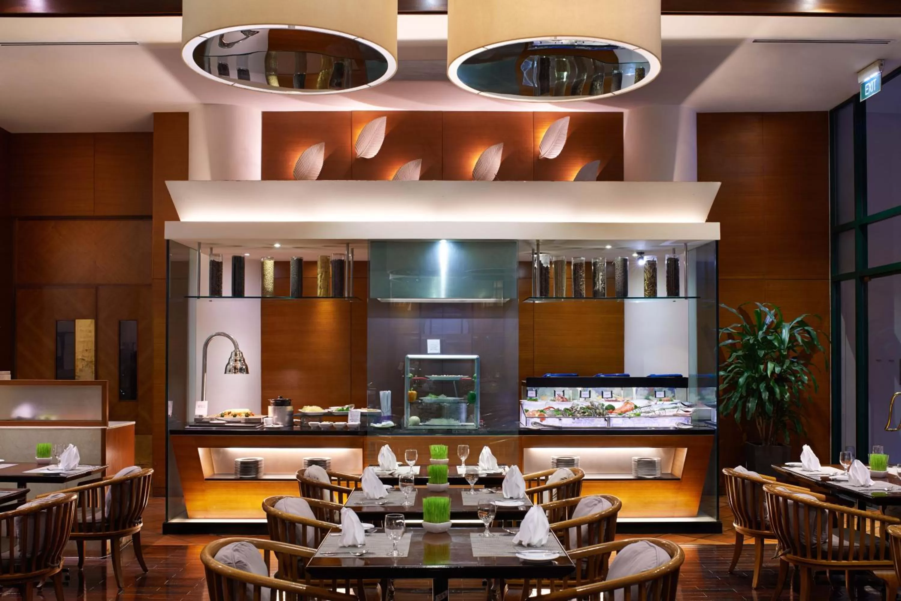 Restaurant/places to eat in PARKROYAL Saigon