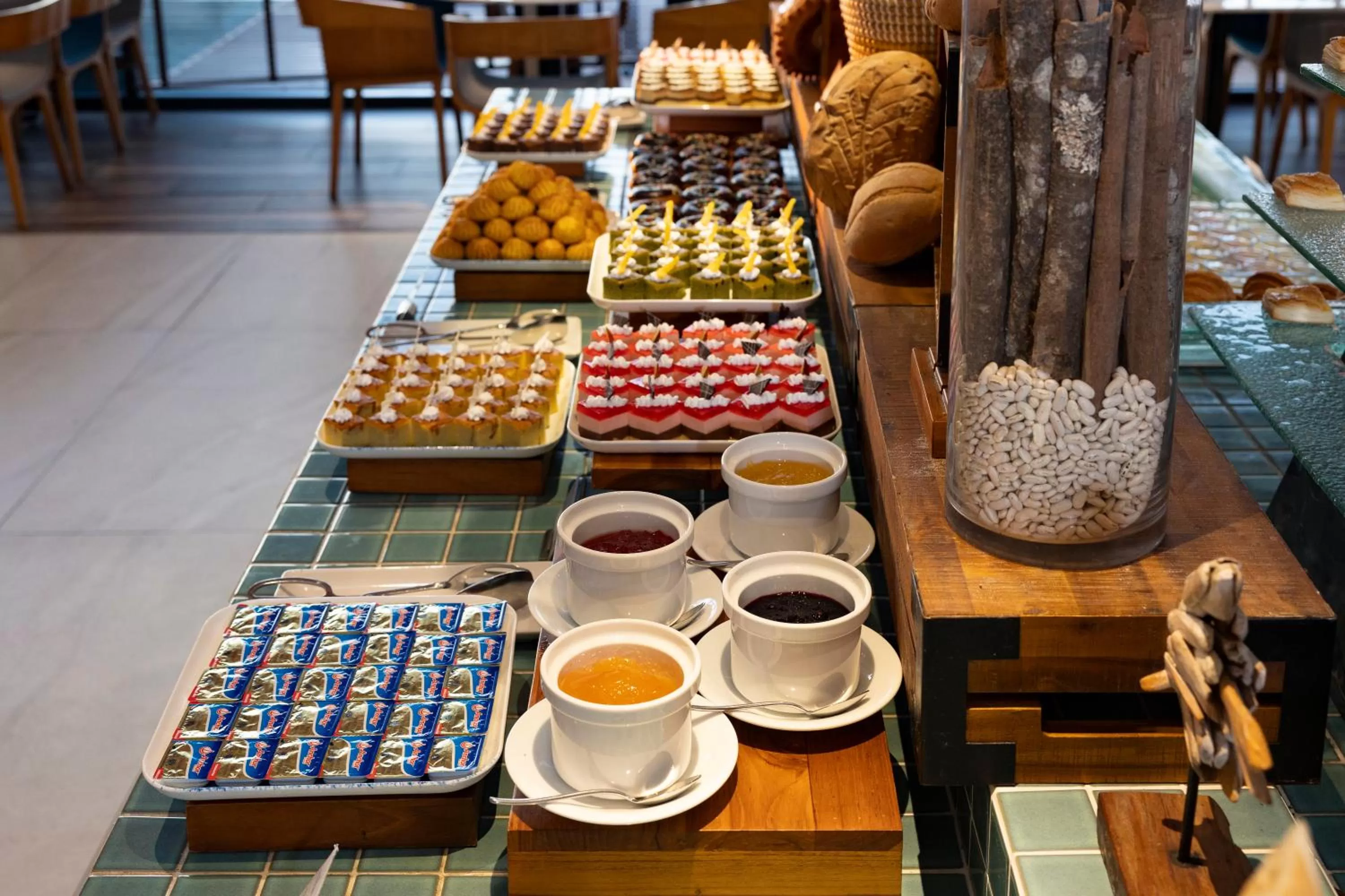 Restaurant/places to eat in Anya Premier Beachfront Hotel Quy Nhon