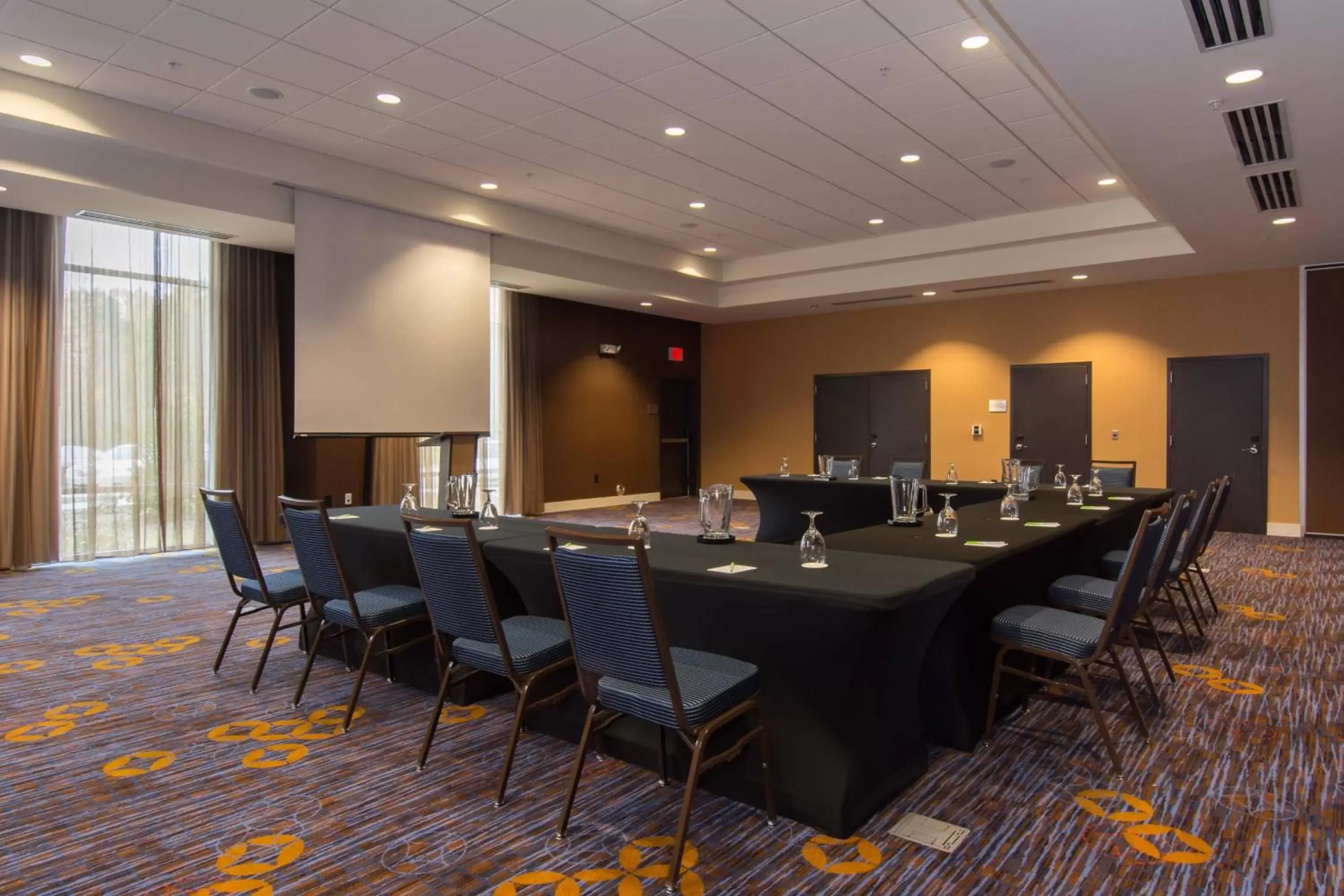 Meeting/conference room in Courtyard by Marriott Raleigh-Durham Airport/Brier Creek