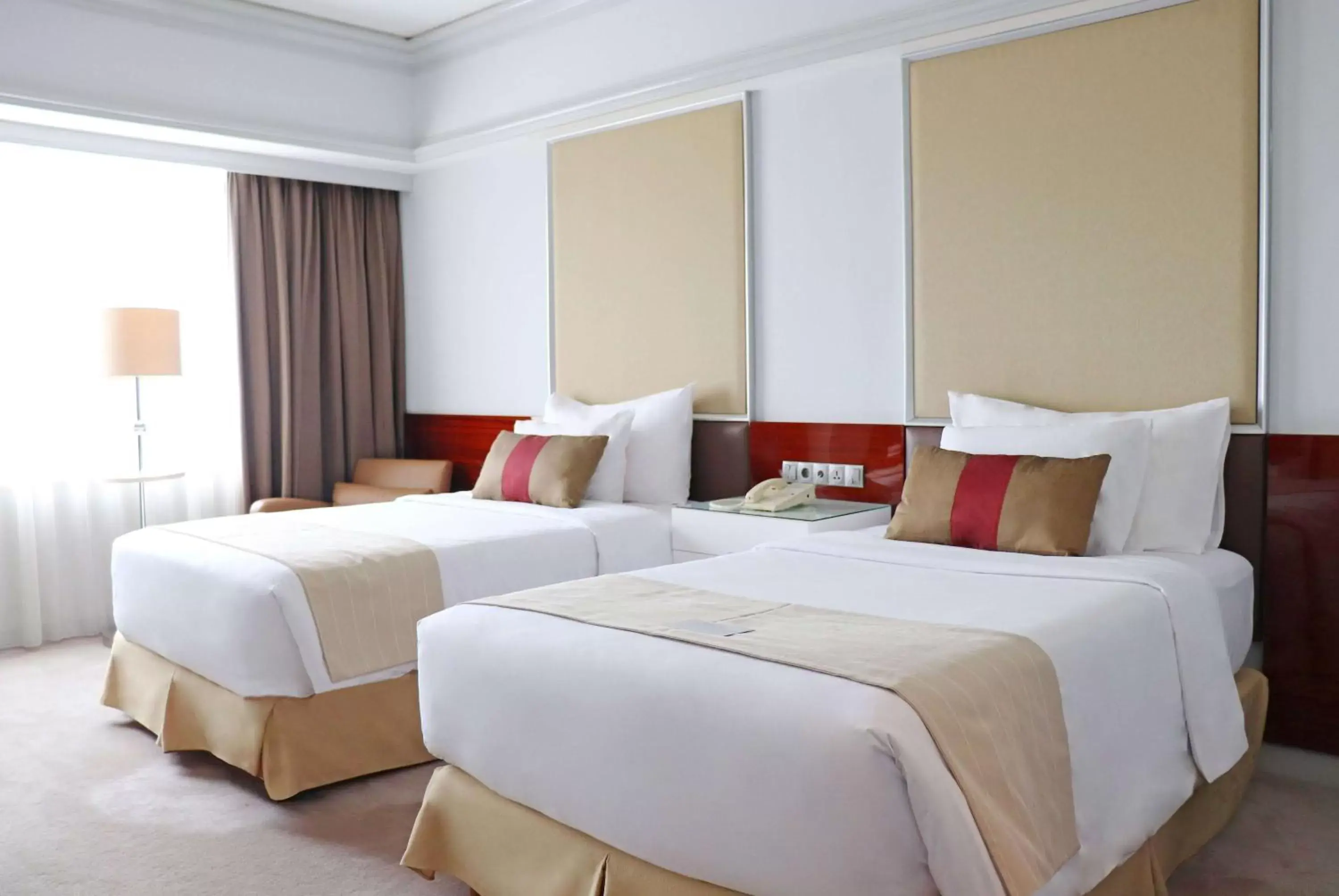 Photo of the whole room, Bed in Wyndham Casablanca Jakarta