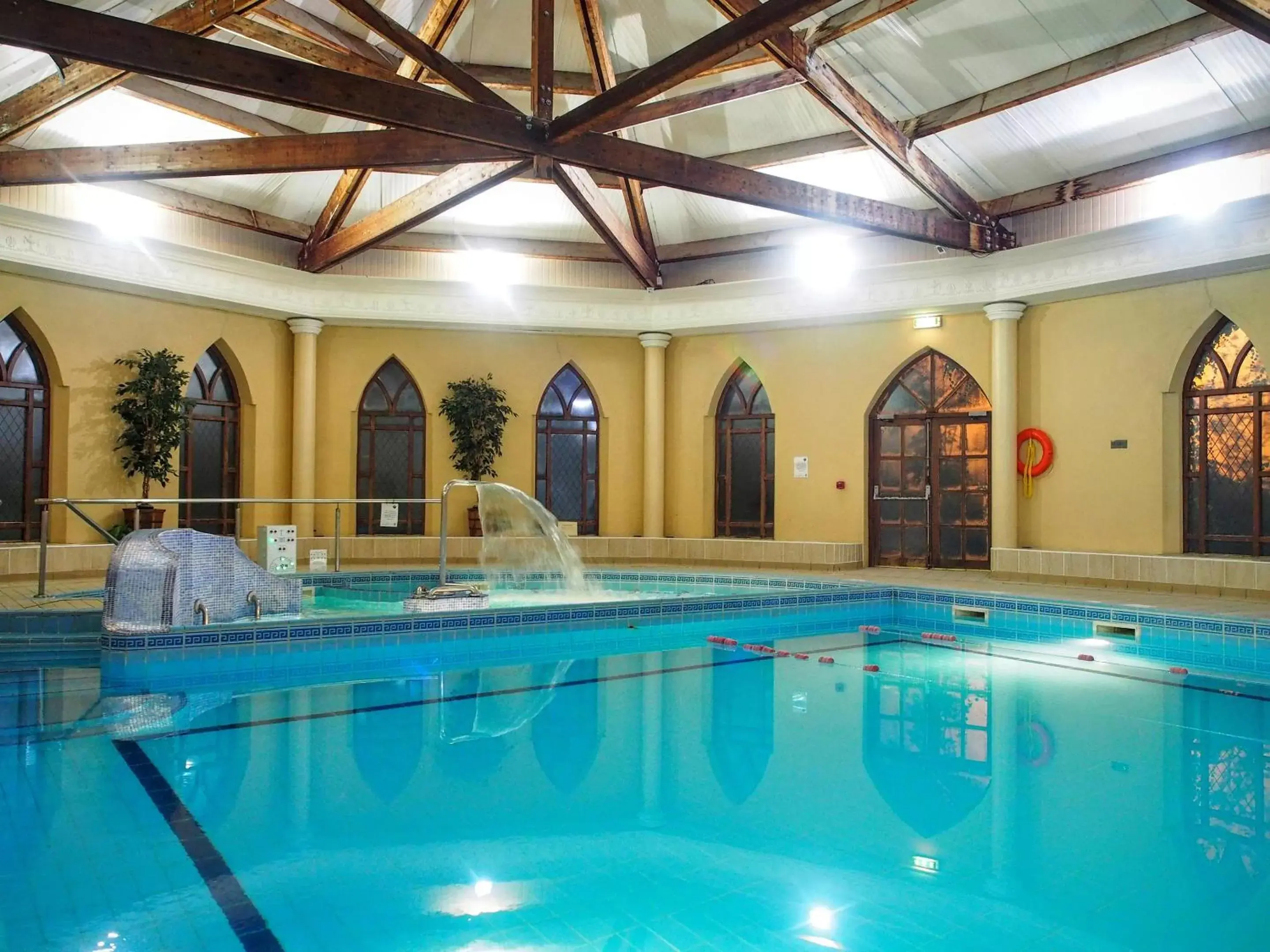 Swimming Pool in Abbey Court