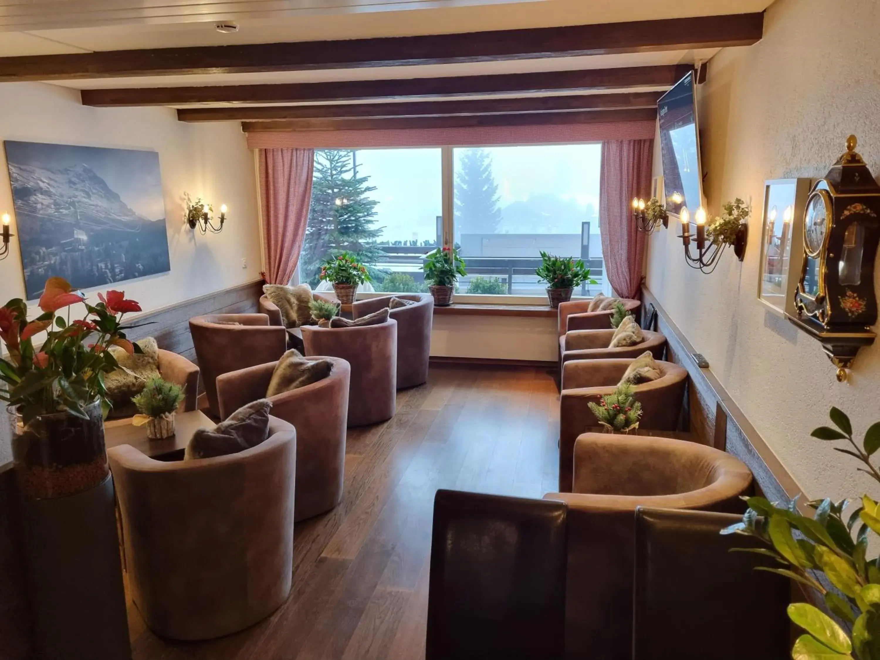 Lounge or bar in Hotel Bernerhof Grindelwald