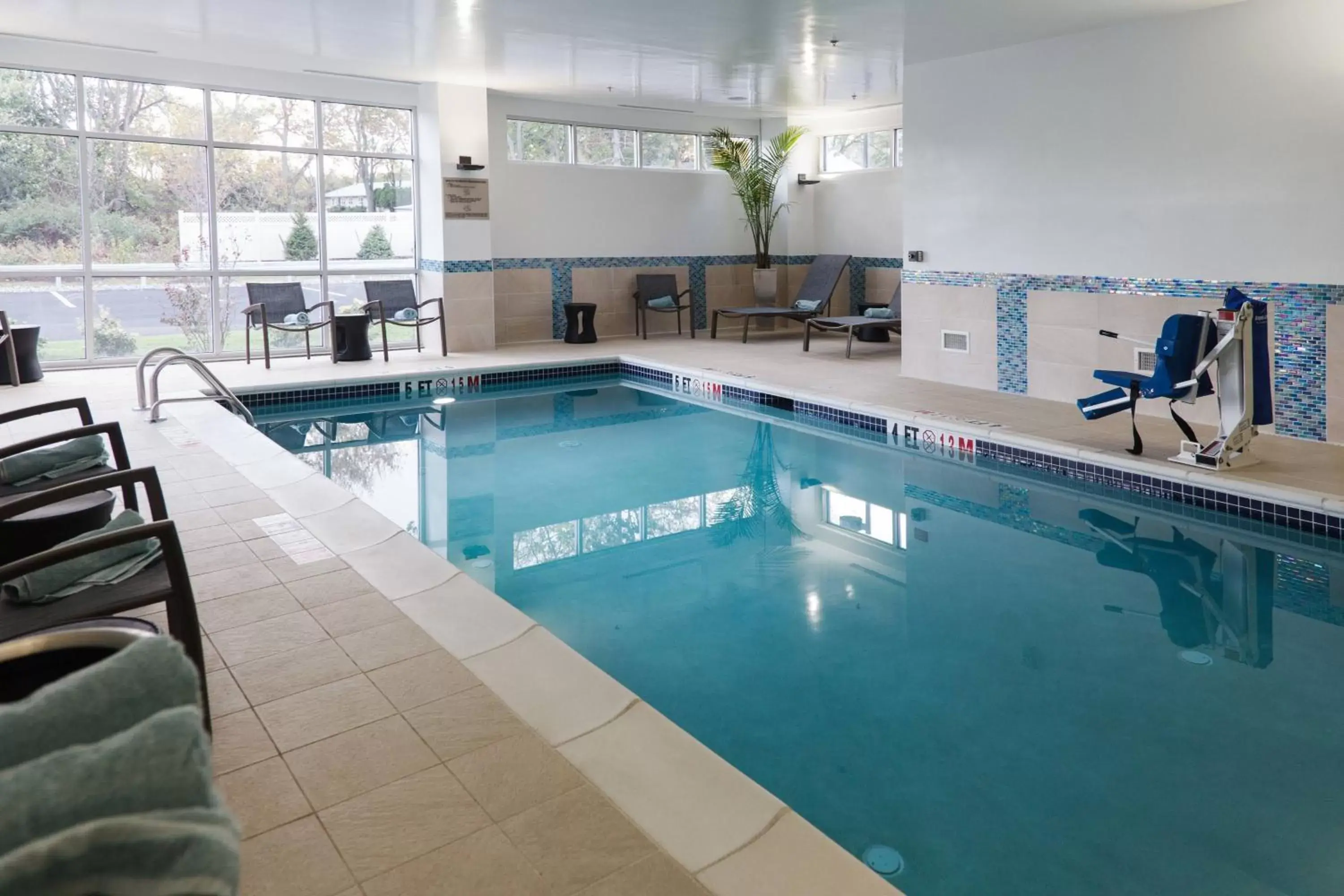 Swimming Pool in SpringHill Suites by Marriott Somerset Franklin Township