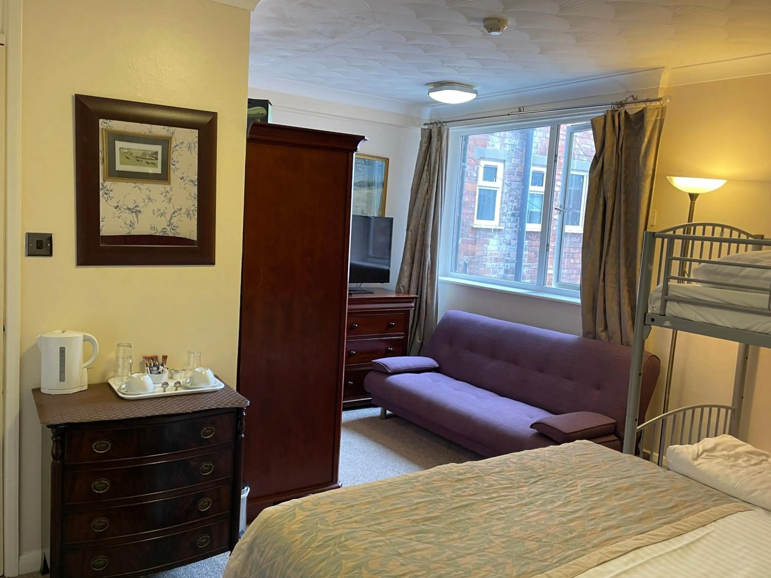 Photo of the whole room, Bed in Yellow Mountain Hotel