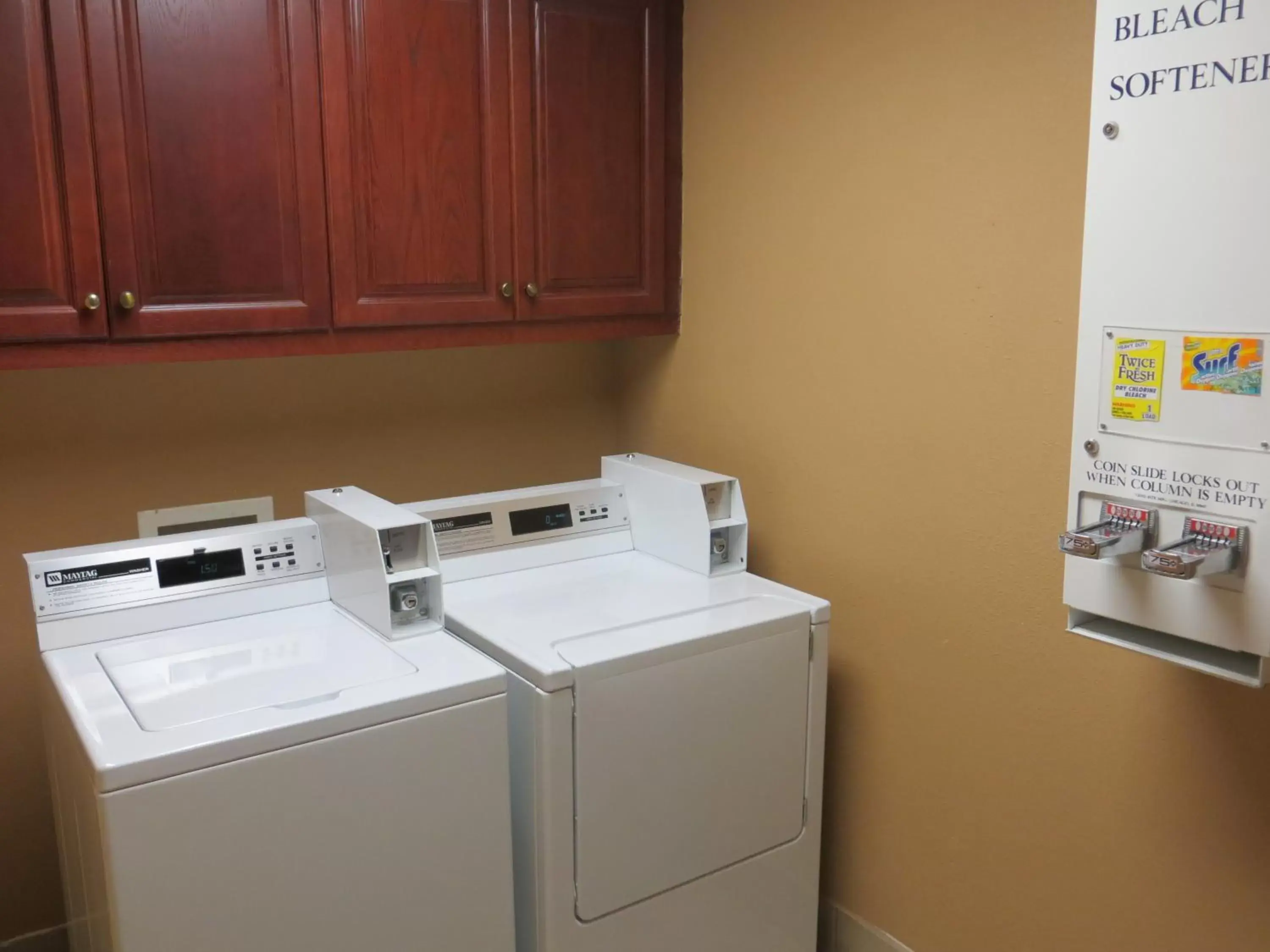 Decorative detail, Kitchen/Kitchenette in Wingate by Wyndham Savannah Gateway