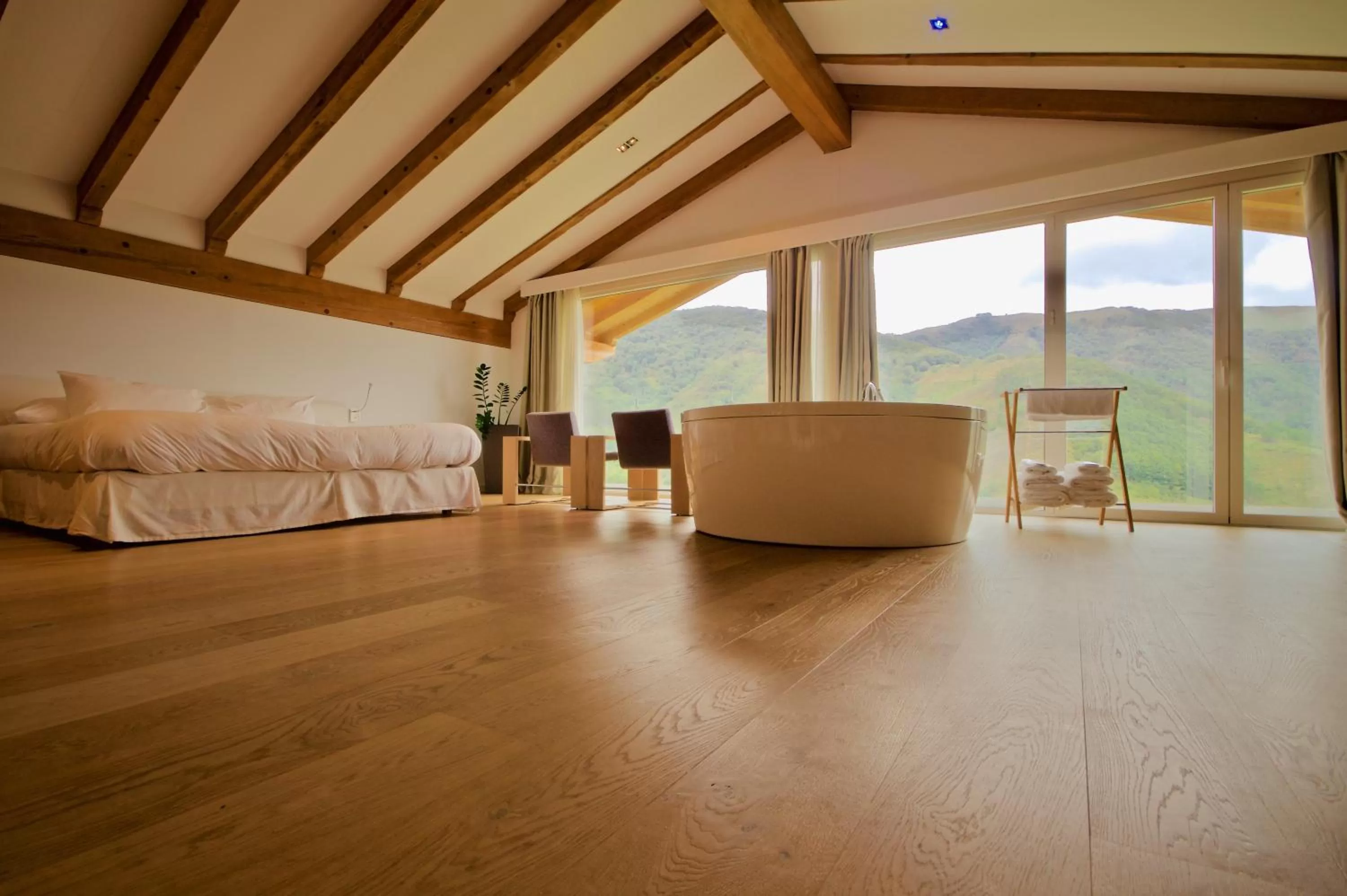 Mountain view in Arantza Hotela- Adults Only