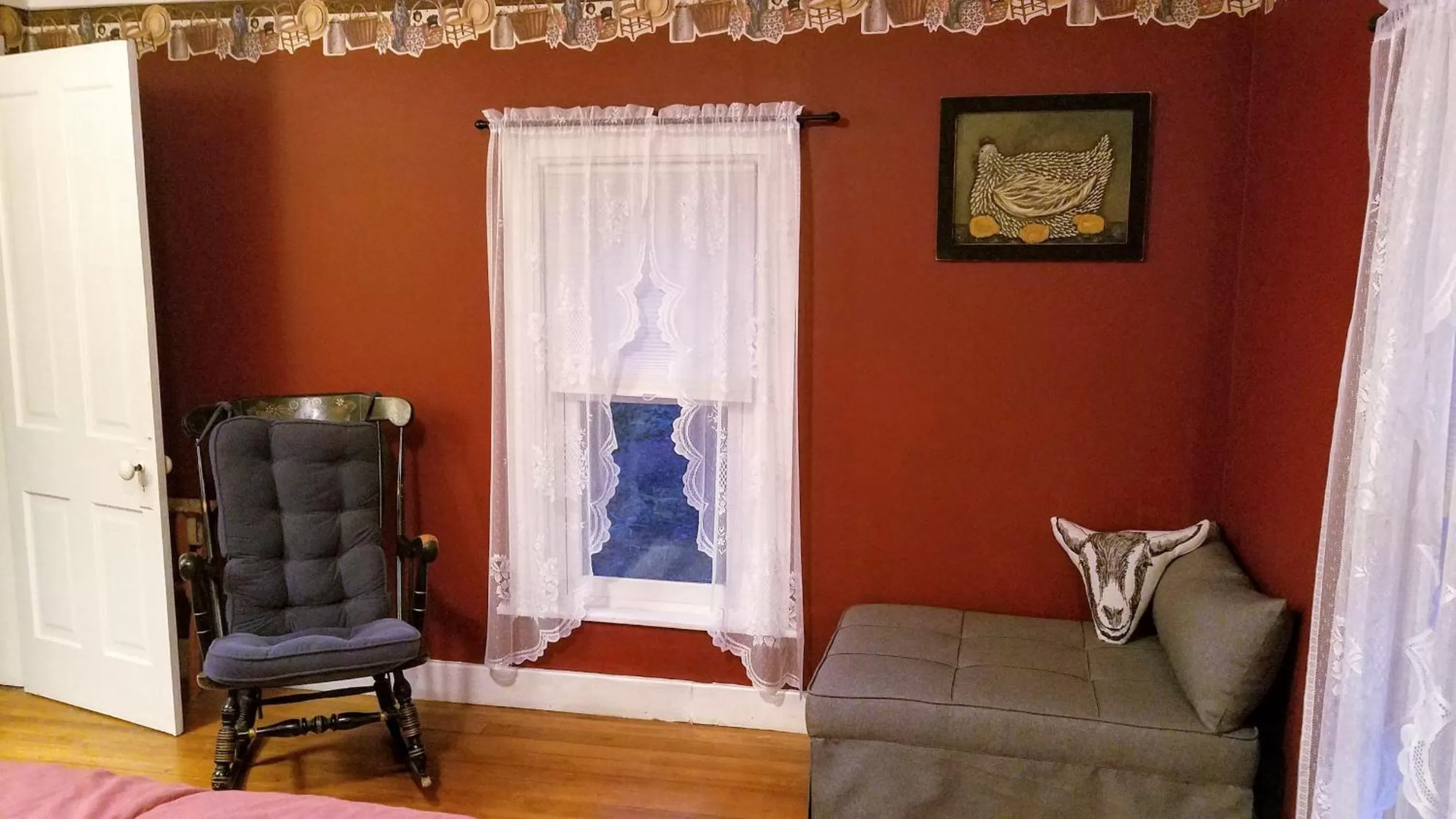 Seating Area in Rainbow Ridge Farms