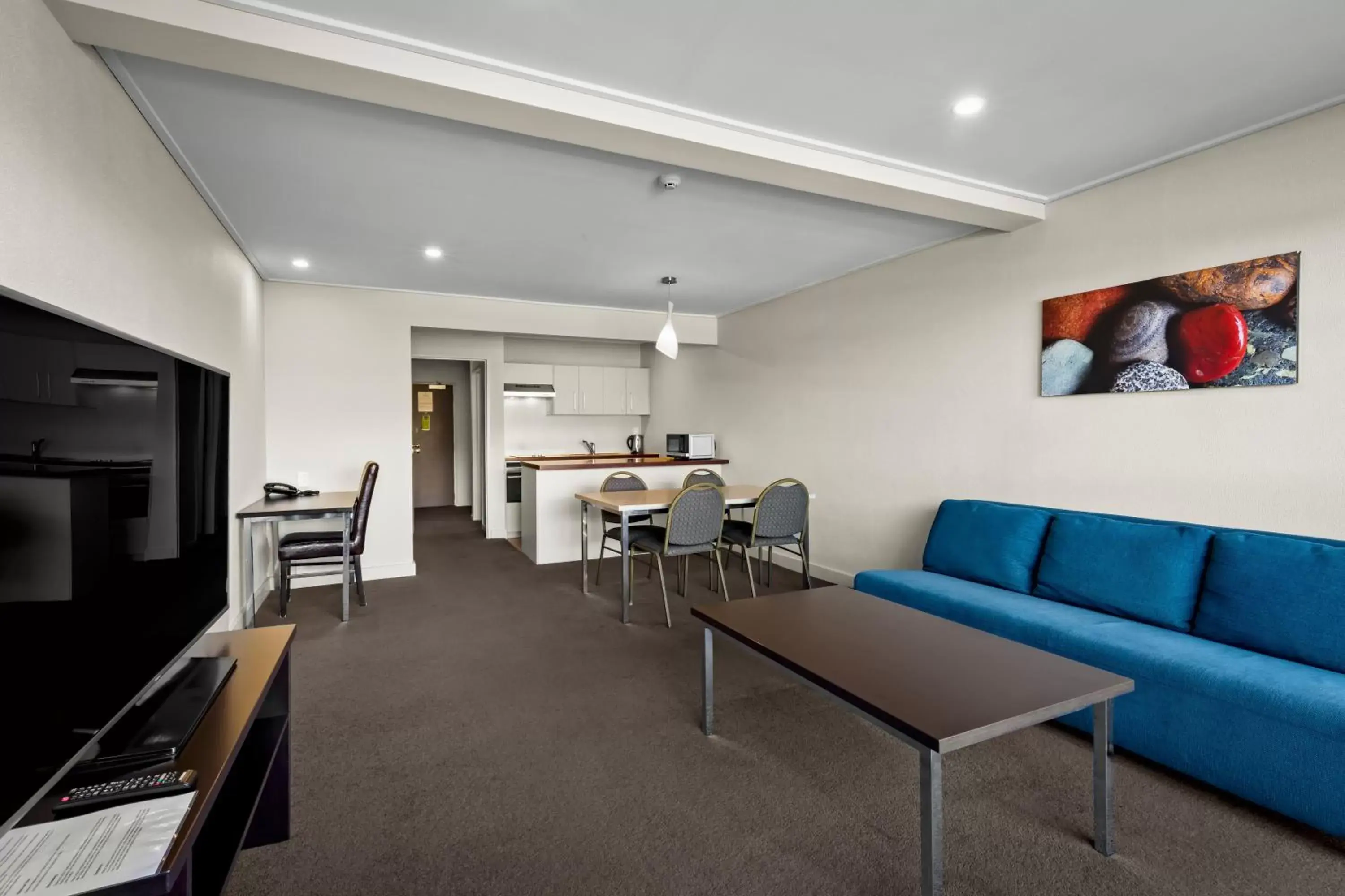 TV and multimedia, Seating Area in Copthorne Hotel & Apartments Queenstown Lakeview