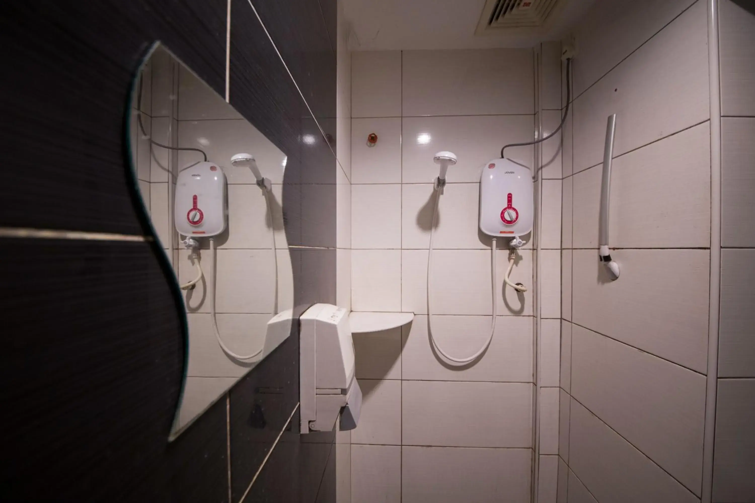 Bathroom in Golden Pearl Hotel