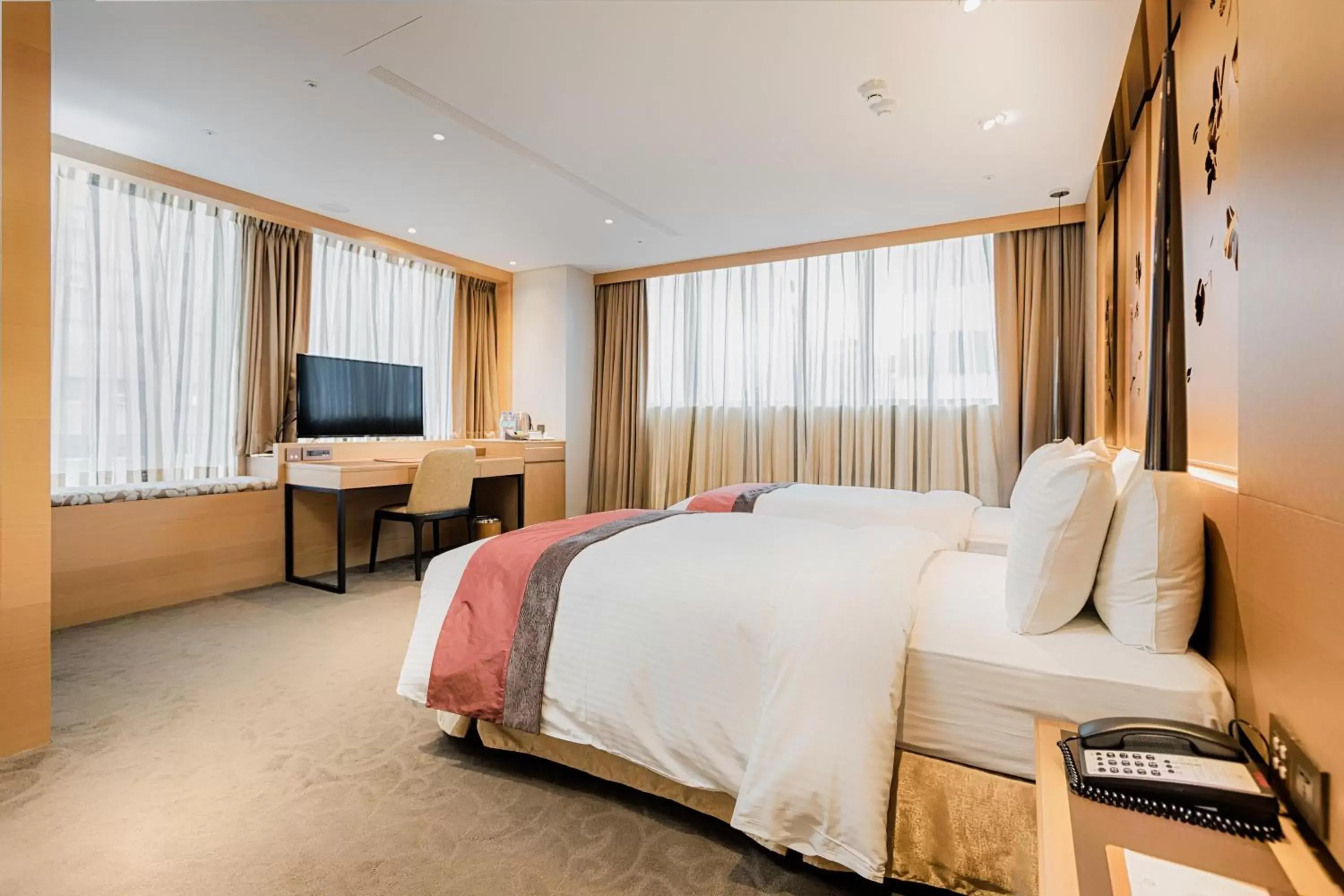 Deluxe Twin Room in Green World Grand NanJing