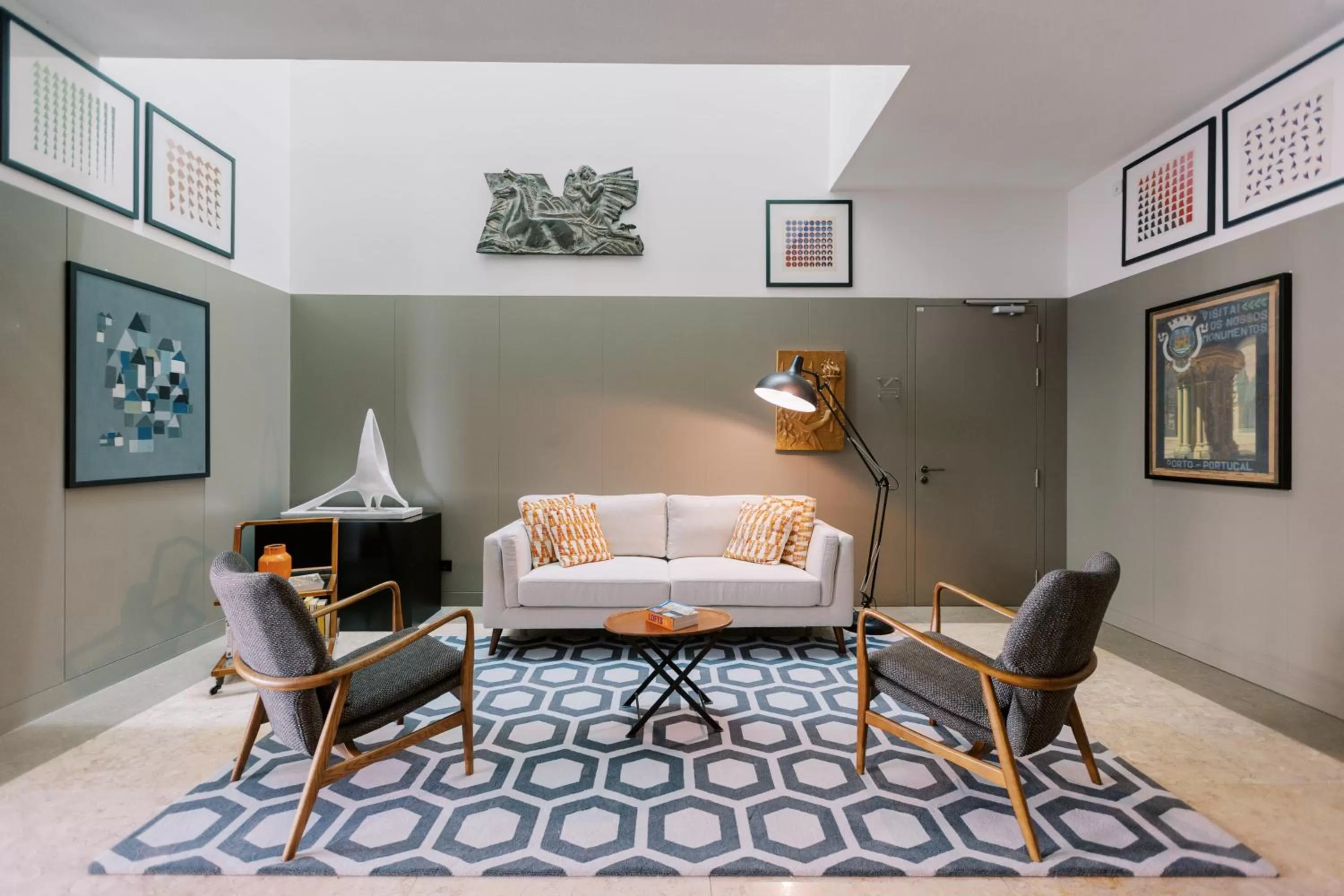 Lobby or reception in The Editory Artist Baixa Porto Hotel