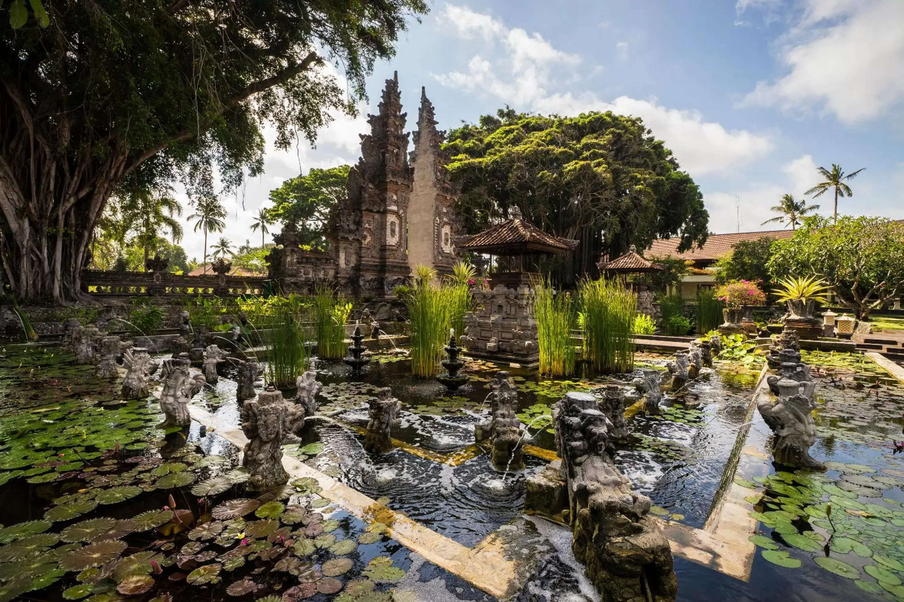 Facade/entrance, Garden in Nusa Dua Beach Hotel & Spa, Bali