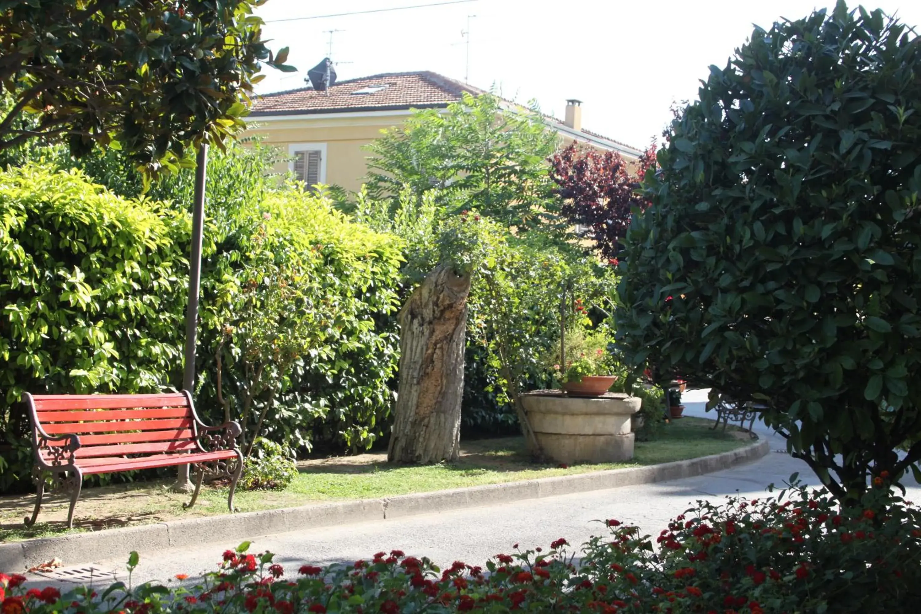 Garden in Hotel Girasole