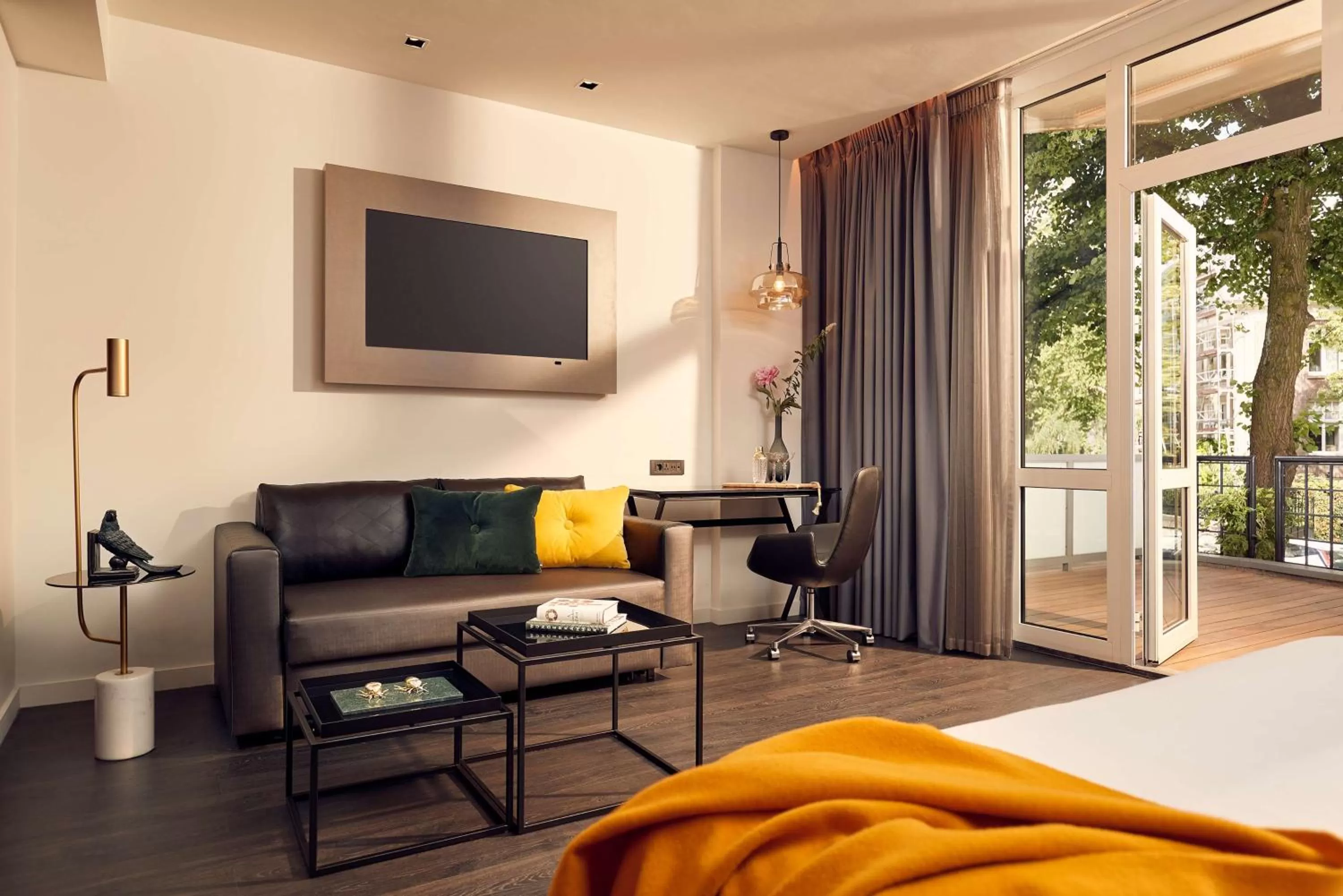 Living room, Bed in Park Plaza Vondelpark Amsterdam