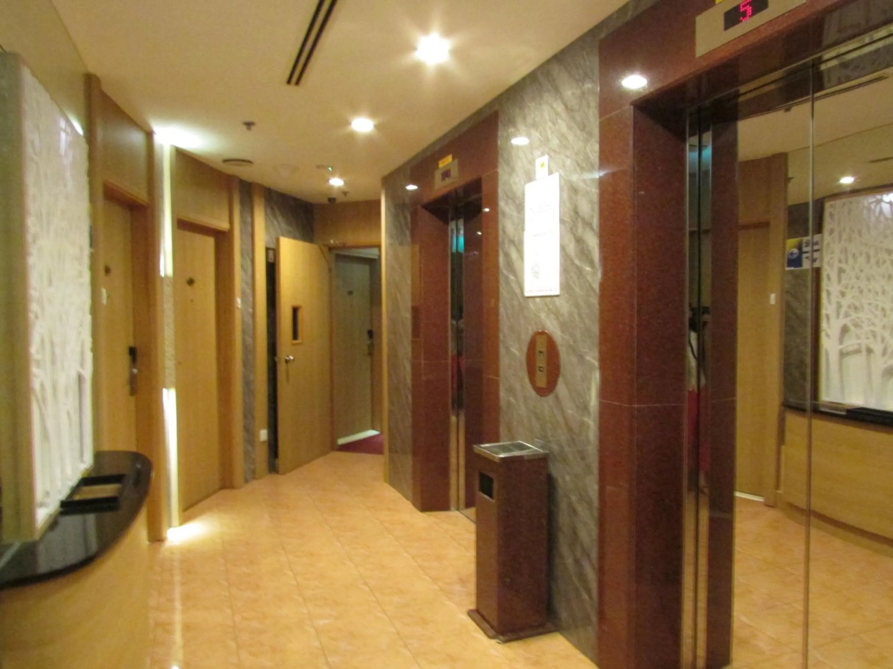 Decorative detail in Robertson Quay Hotel