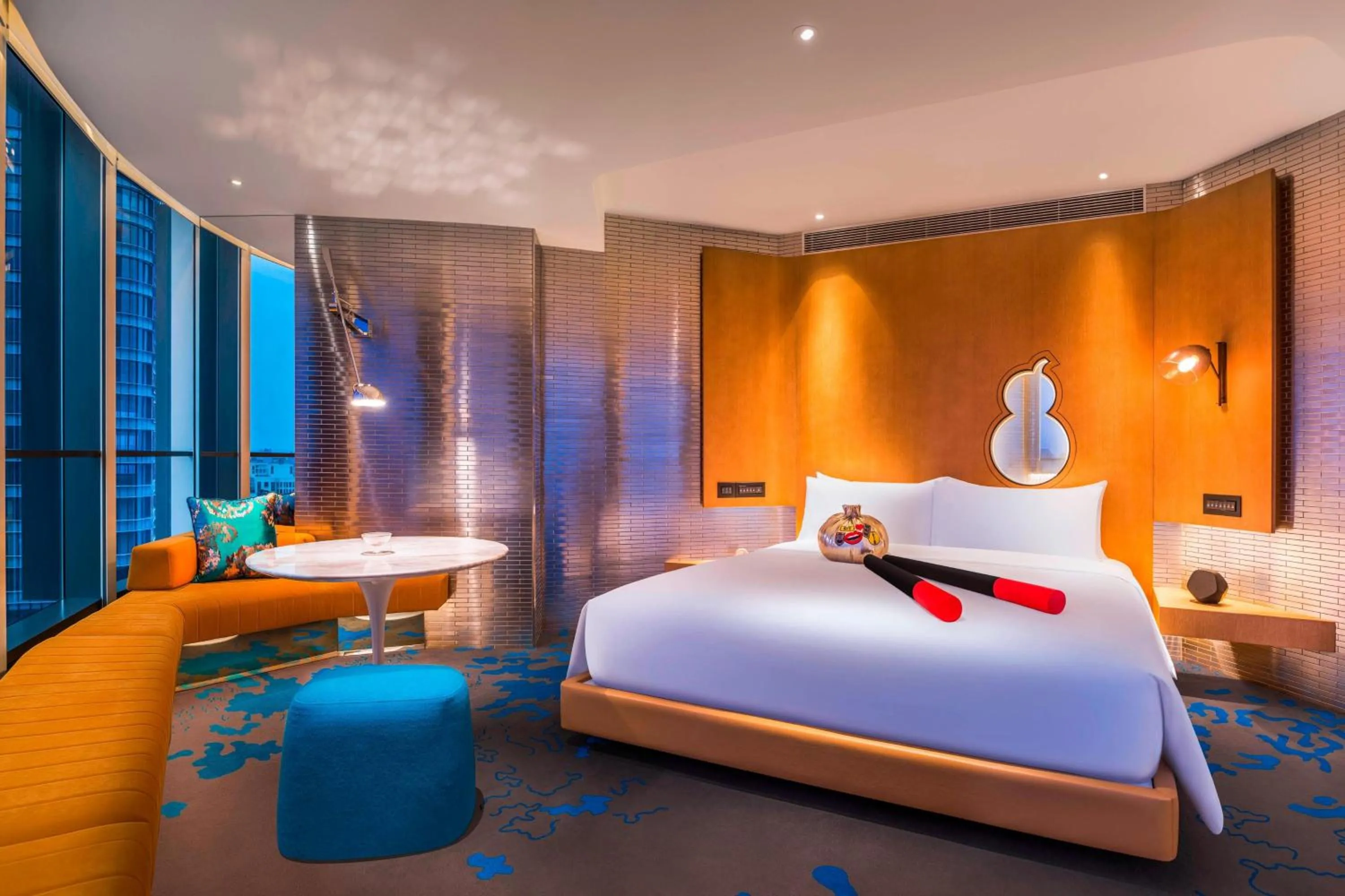 Photo of the whole room, Bed in W Shanghai - The Bund