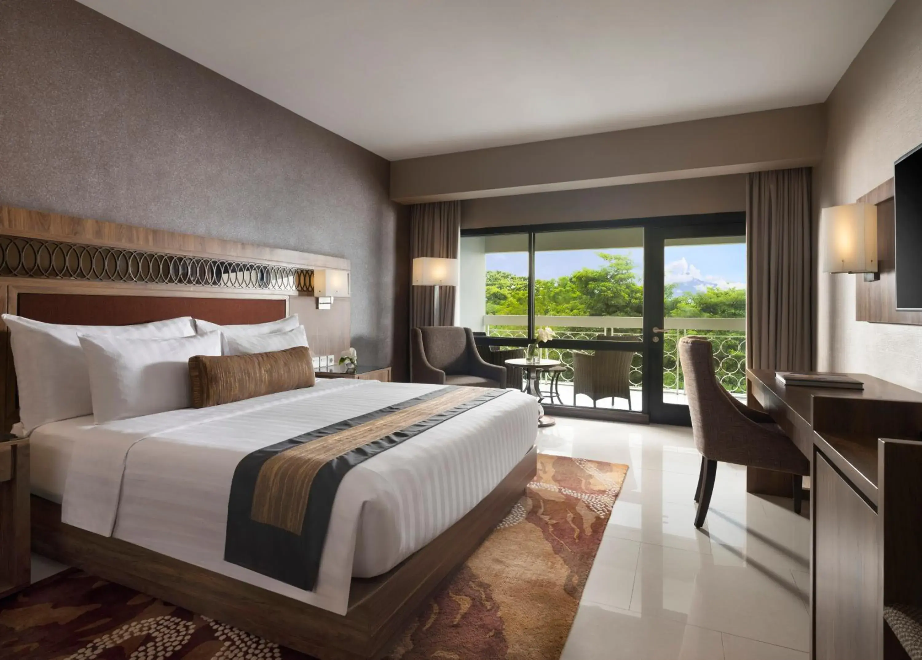 Premier Double Room in Royal Ambarrukmo Yogyakarta Premier Double Room in Royal Ambarrukmo Yogyakarta