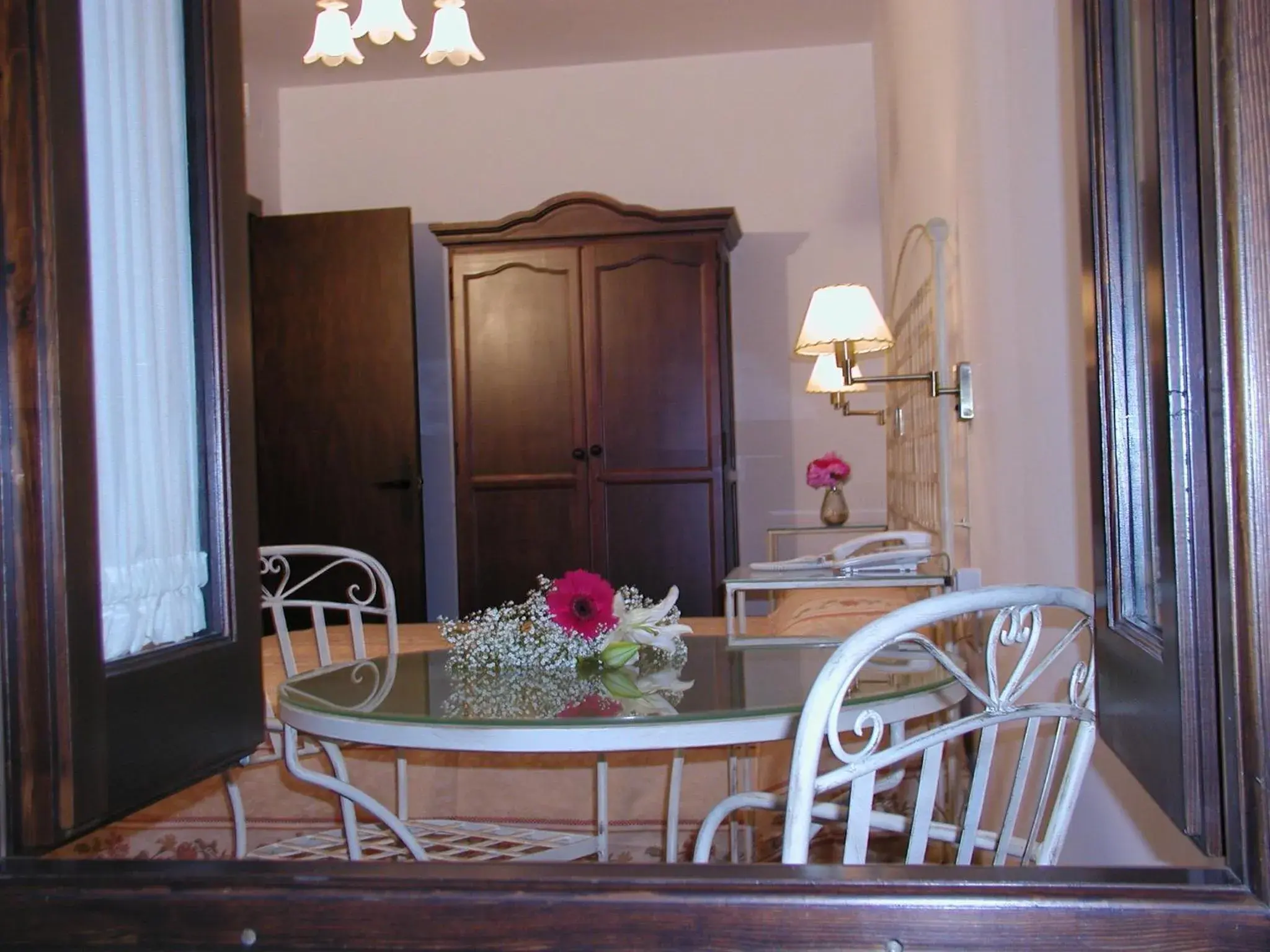 Photo of the whole room, Seating Area in Casa de los Naranjos