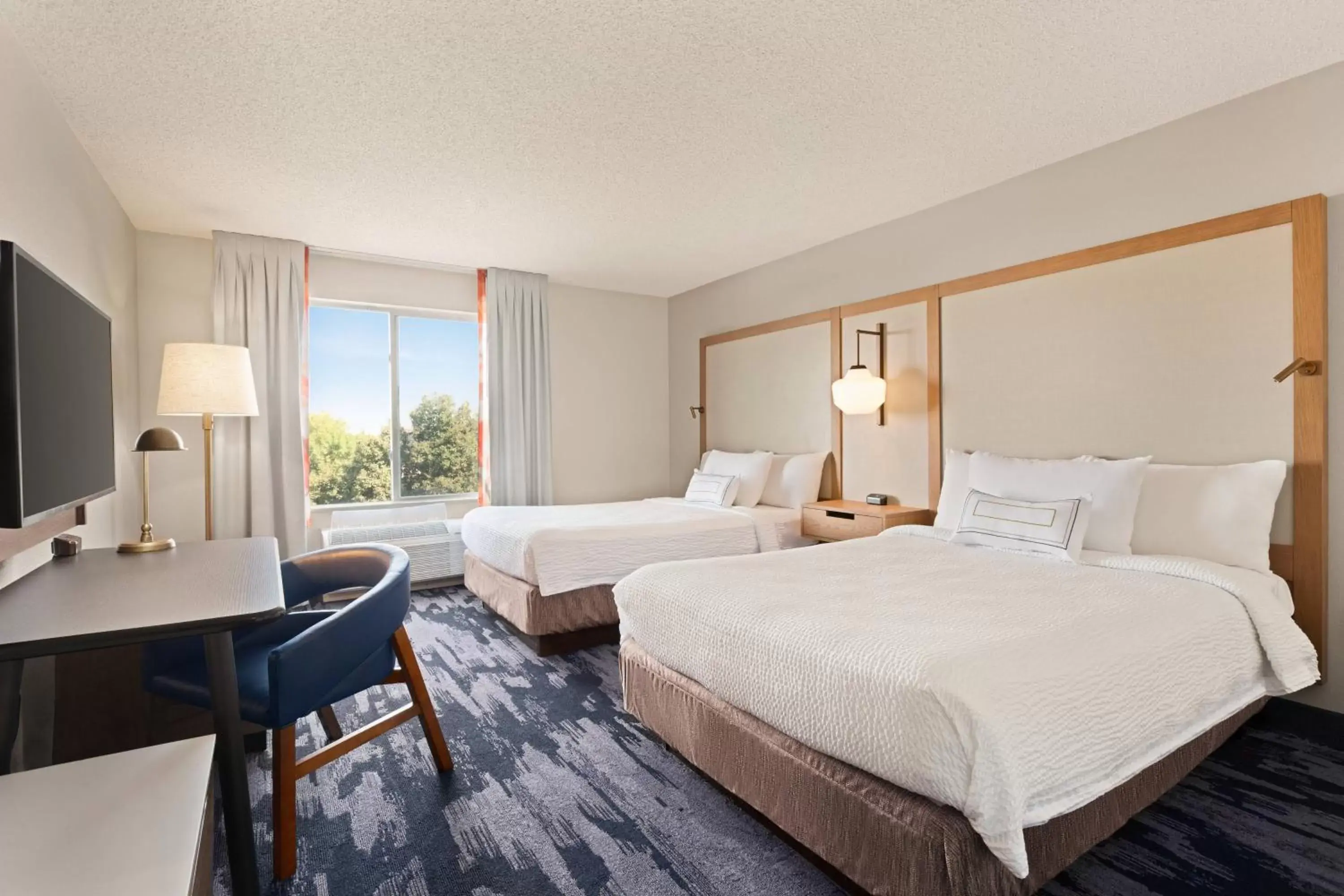 Photo of the whole room, Bed in Fairfield Inn & Suites by Marriott Reno Sparks