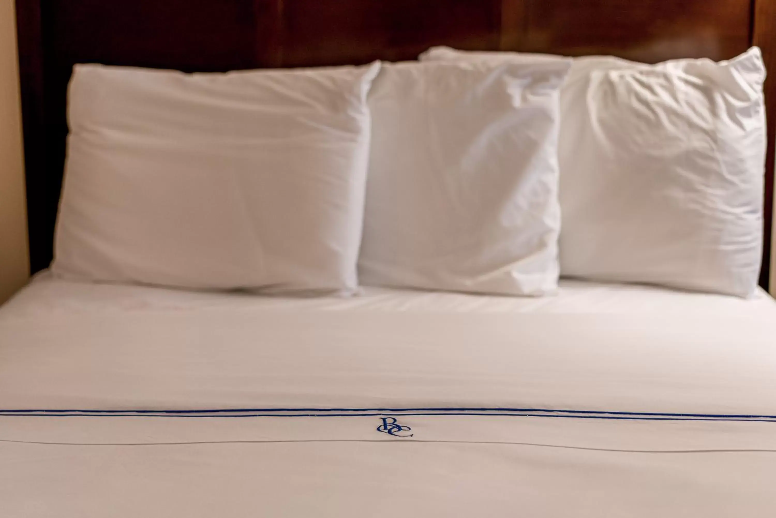 Standard King Room in Bonnie Castle Resort & Marina Standard King Room in Bonnie Castle Resort & Marina