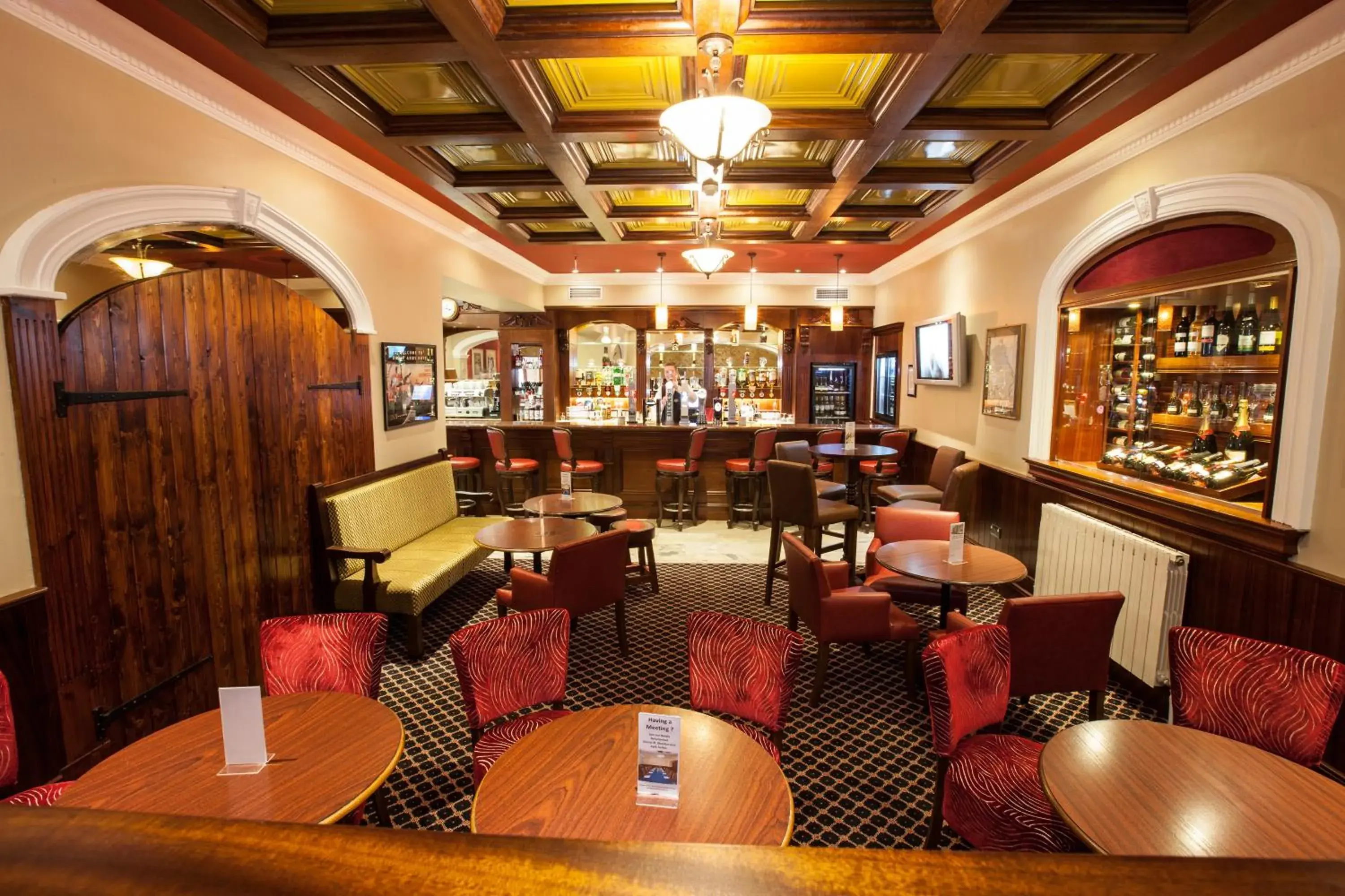 Lounge or bar, Restaurant/Places to Eat in Adair Arms Hotel