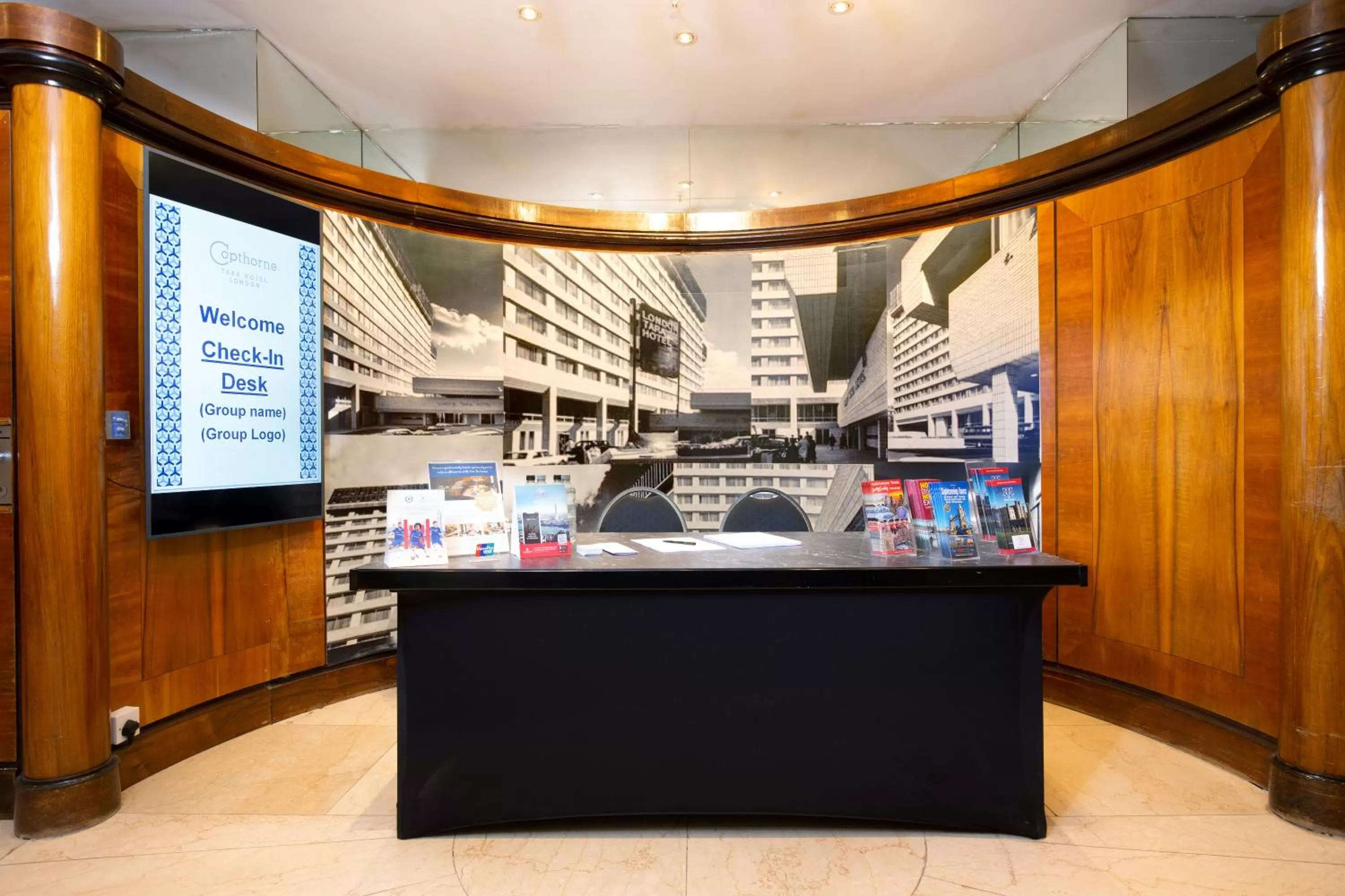 Lobby or reception in Copthorne Tara Hotel London Kensington