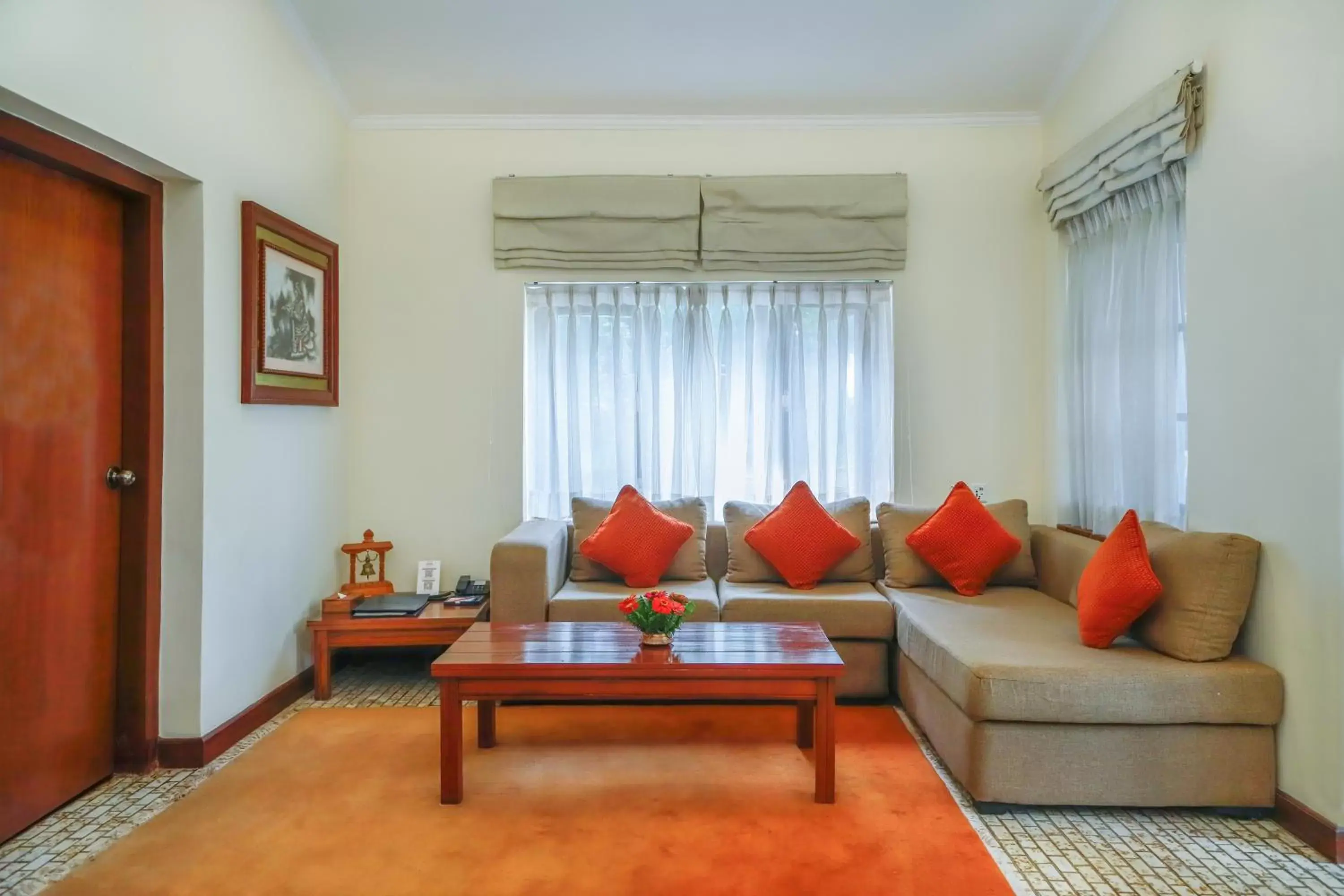 Living room, Seating Area in Fish Tail Lodge