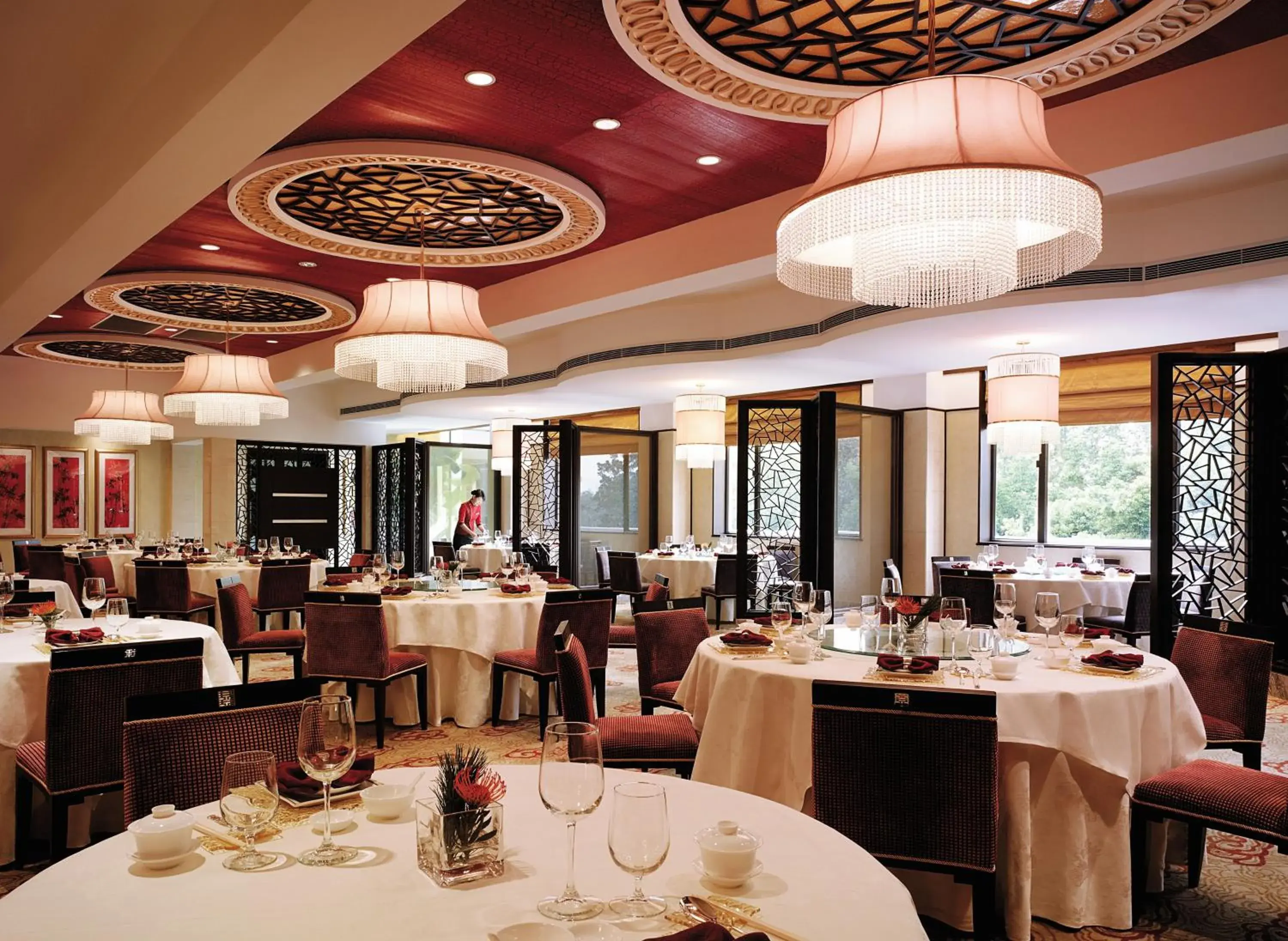 Restaurant/Places to Eat in Shangri-La Hotel, Hangzhou