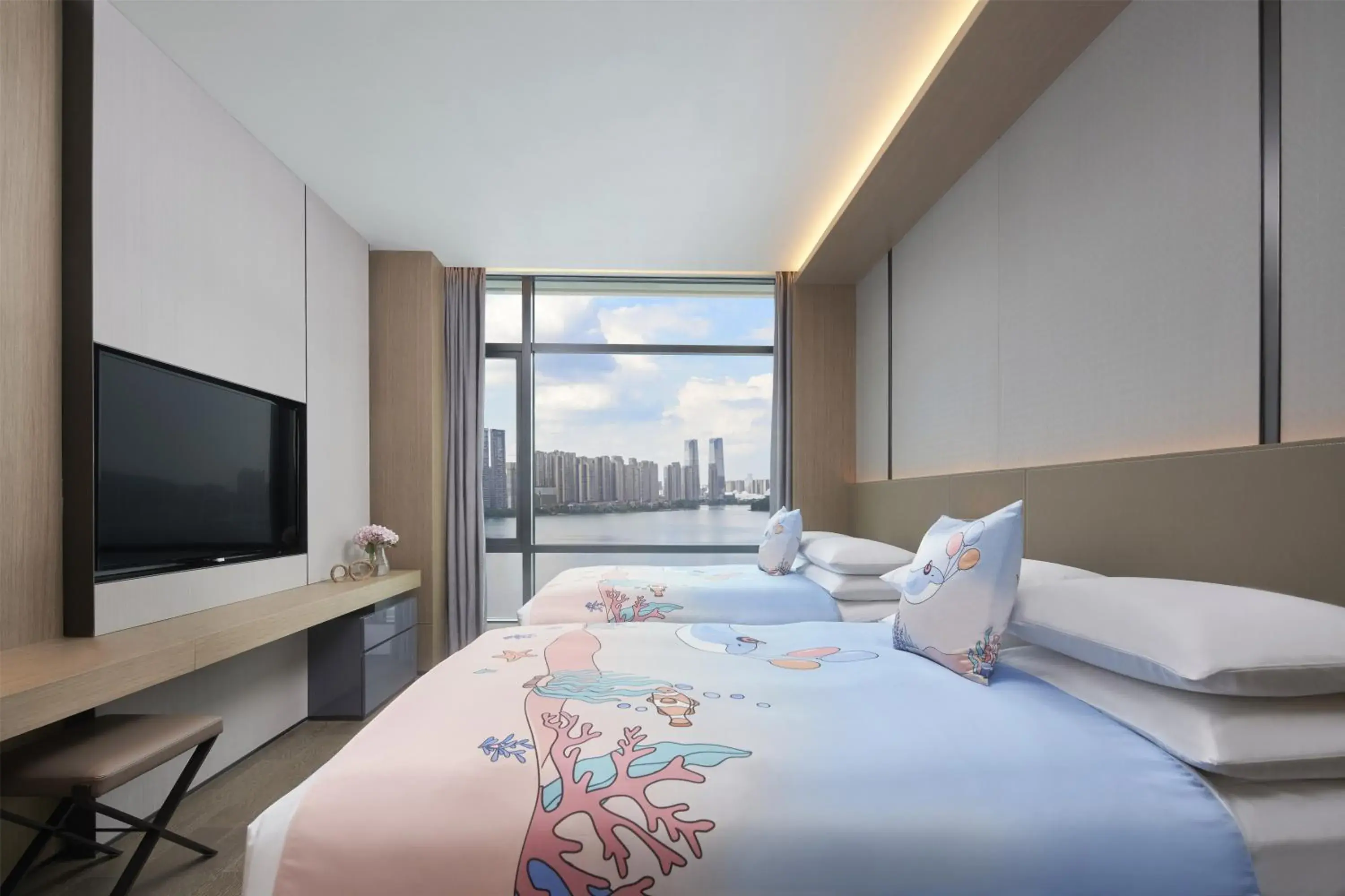 Bedroom in The Meixi Lake, Changsha Marriott Executive Apartments