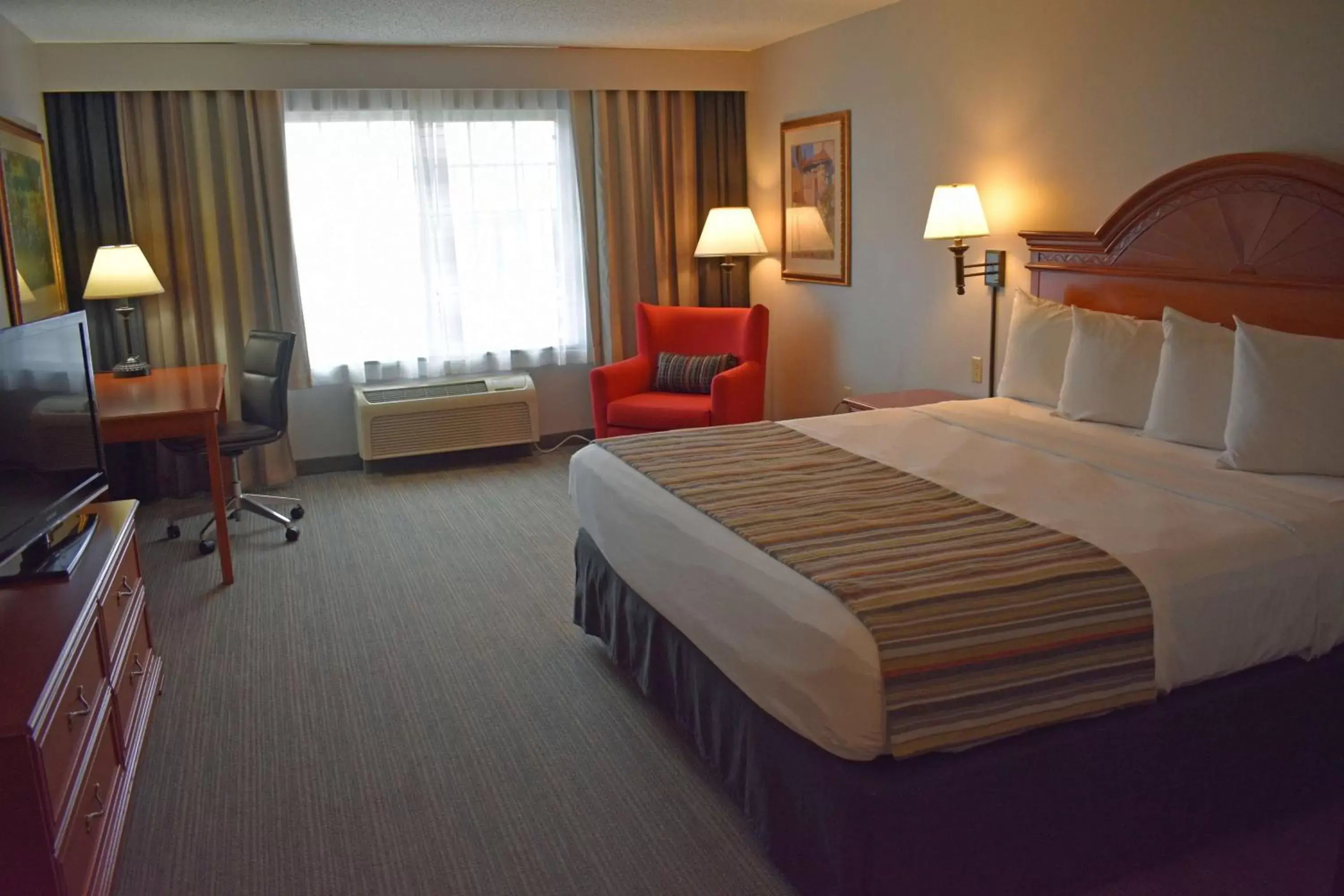 Photo of the whole room, Bed in Country Inn & Suites by Radisson, Northwood, IA