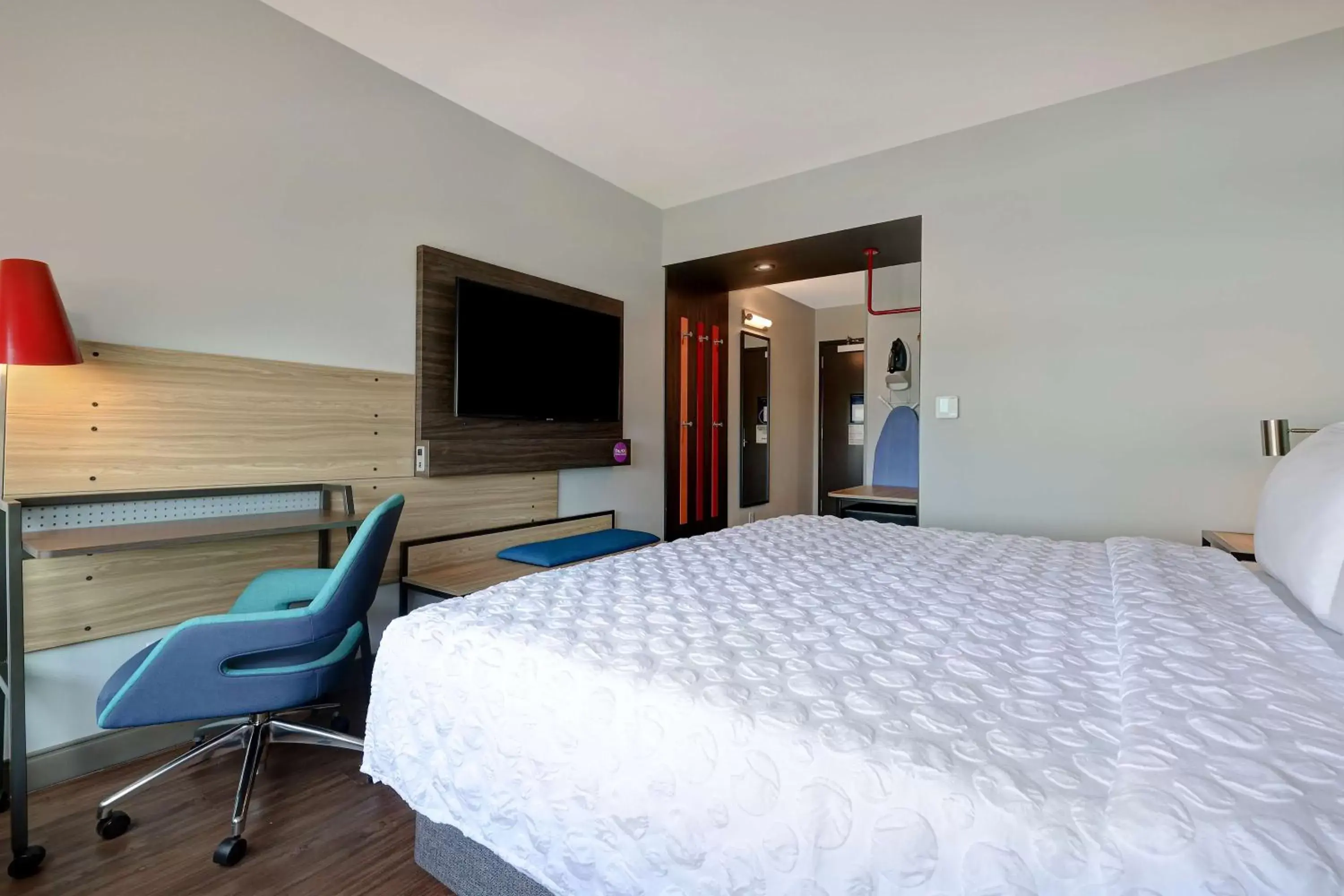 Bedroom, Bed in Tru by Hilton Lithia Springs, GA