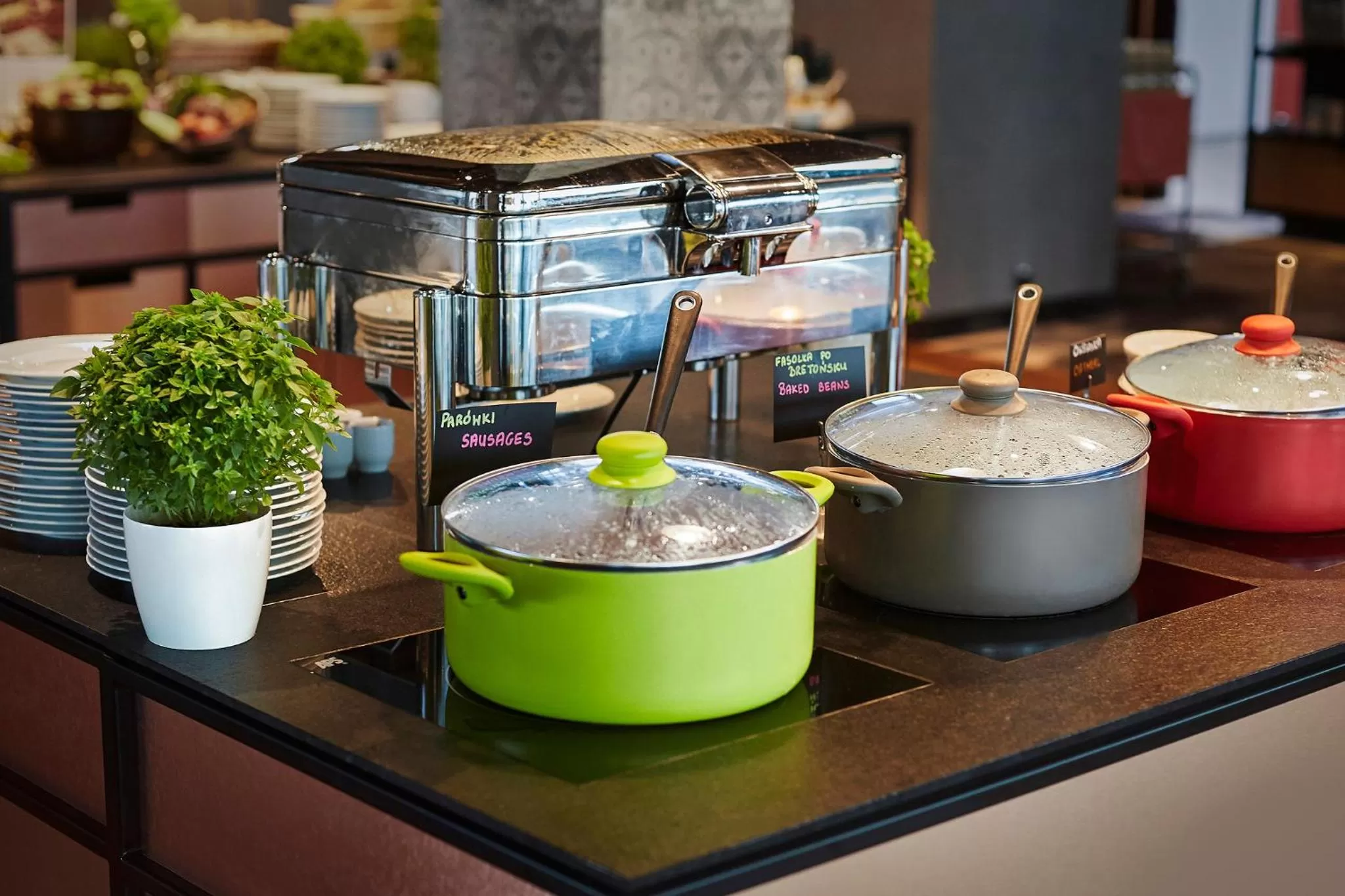 Buffet breakfast in Hotel Mercure Poznań Centrum