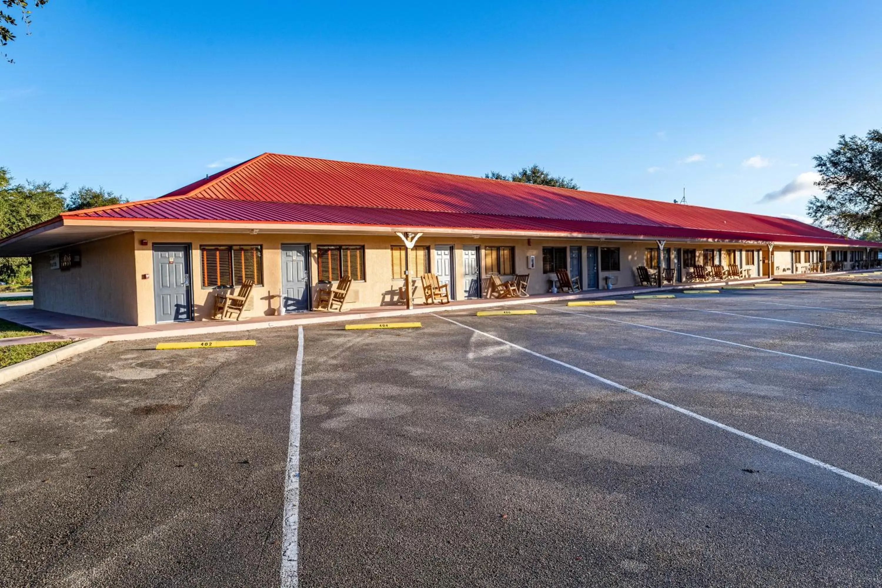 Property Building in Camp Mack, A Guy Harvey Lodge