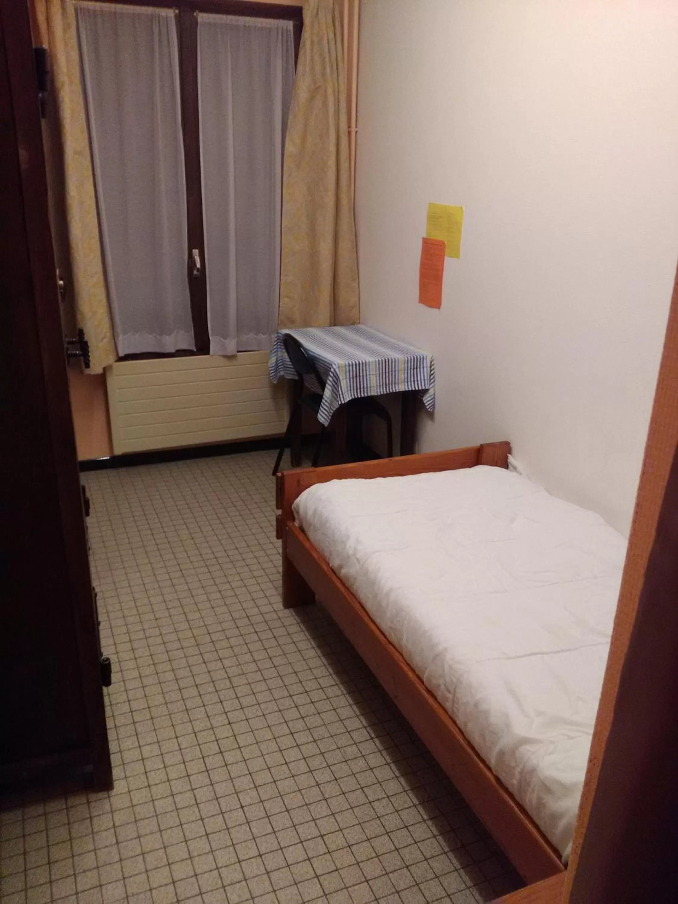 Bed in Cap Verb Guillestre