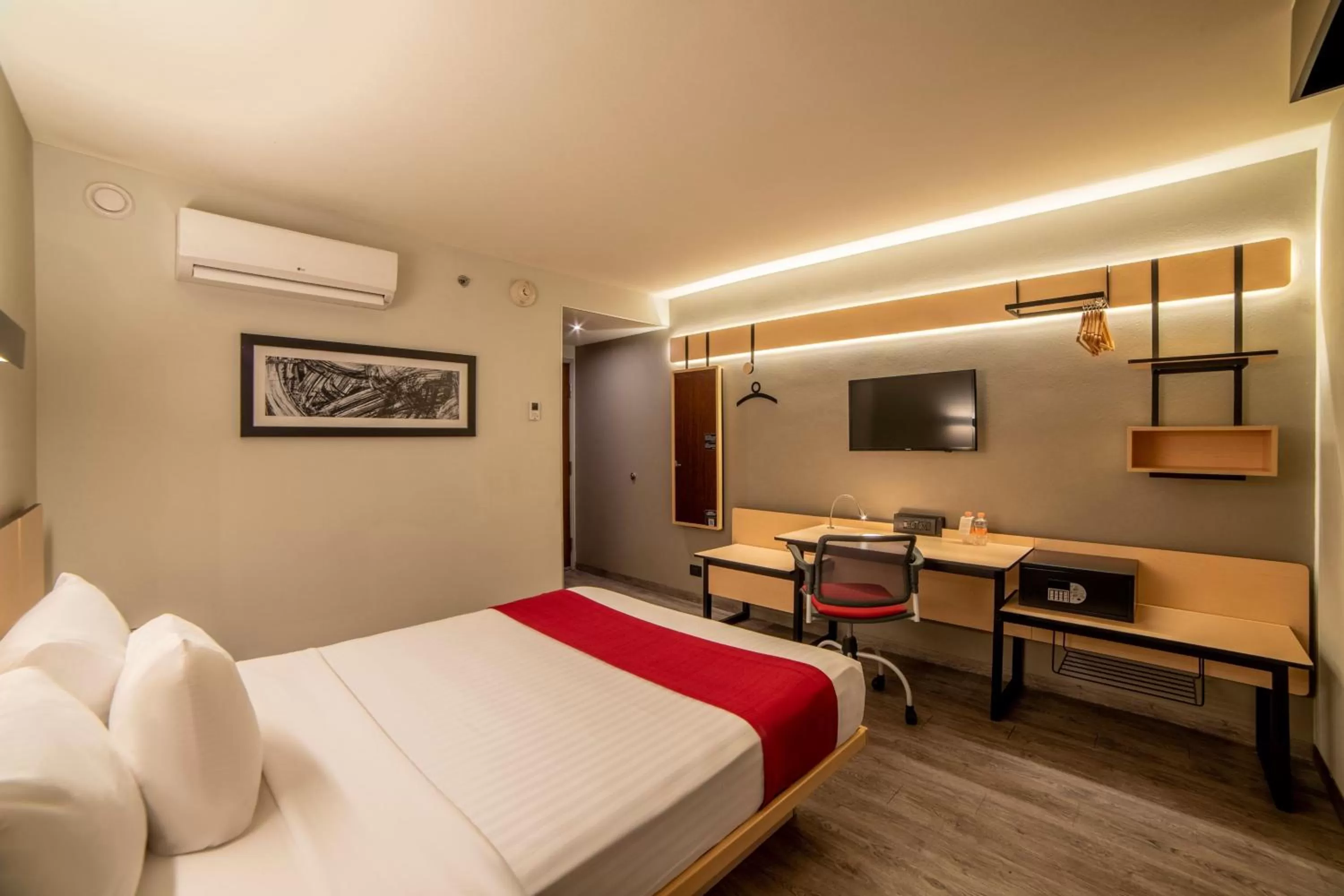 Bedroom, Bed in City Express Plus by Marriott Guadalajara Palomar