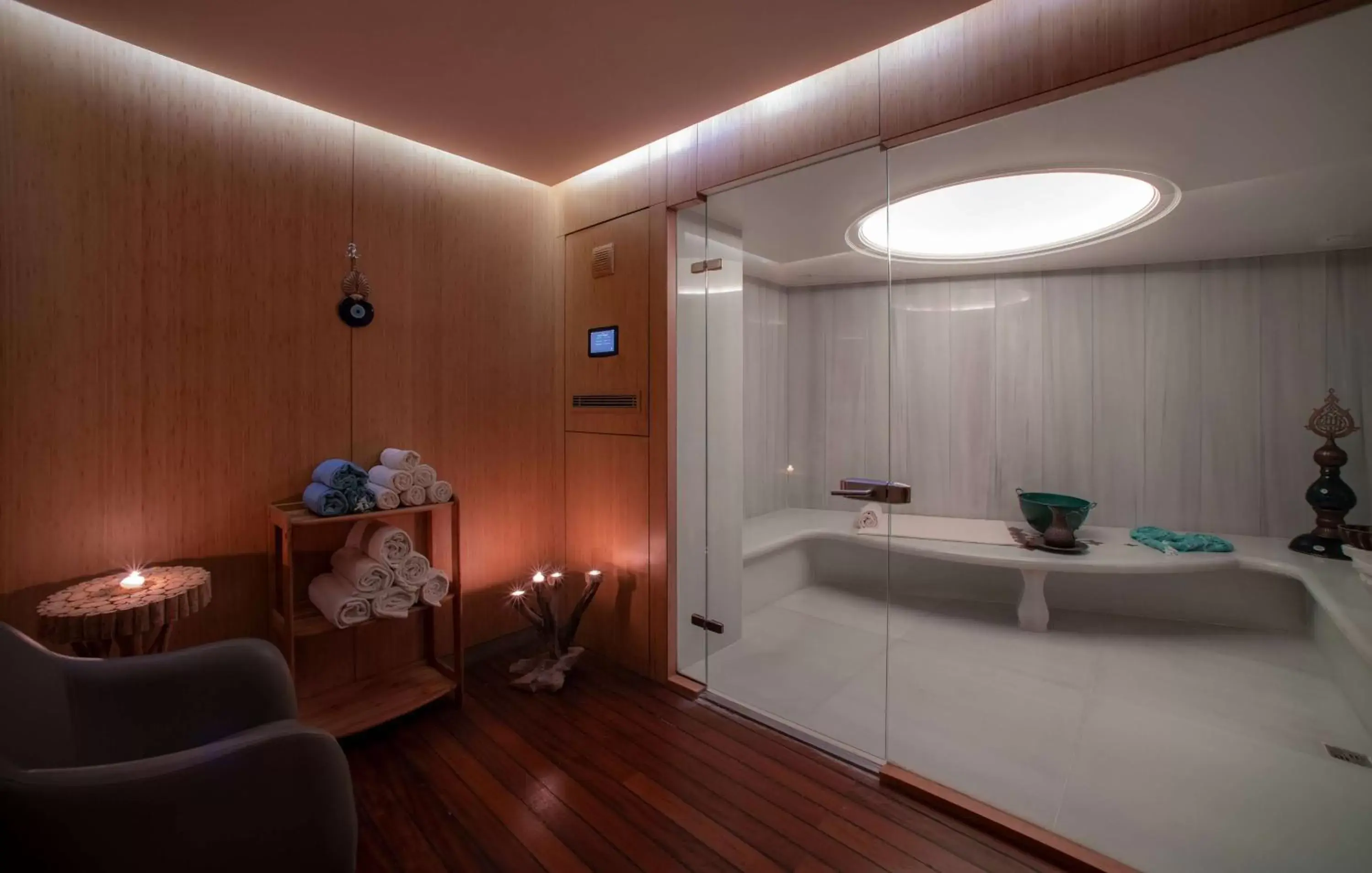 Spa and wellness centre/facilities, Seating Area in DoubleTree By Hilton Istanbul - Moda