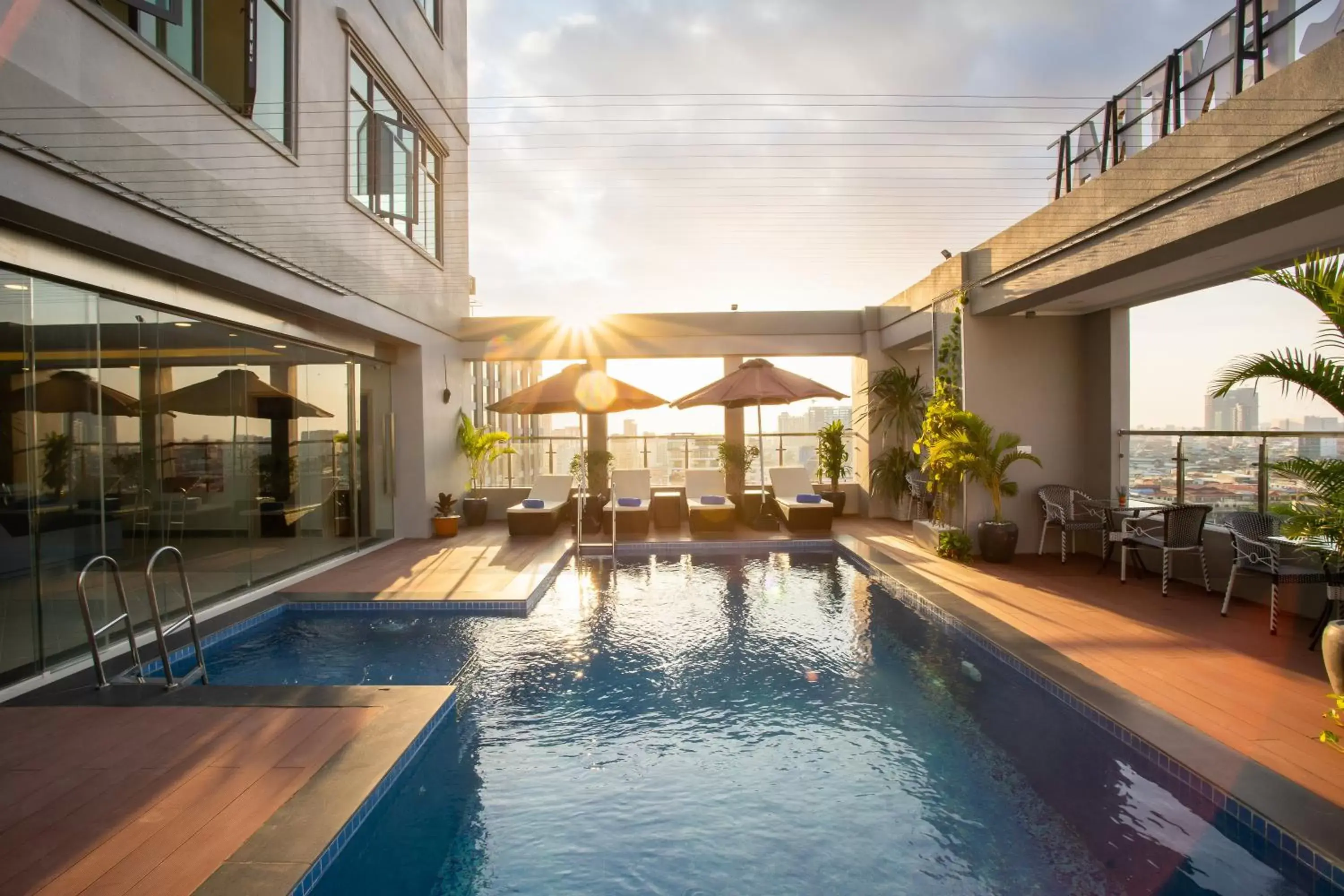 Pool view, Swimming Pool in HM Grand Central Hotel