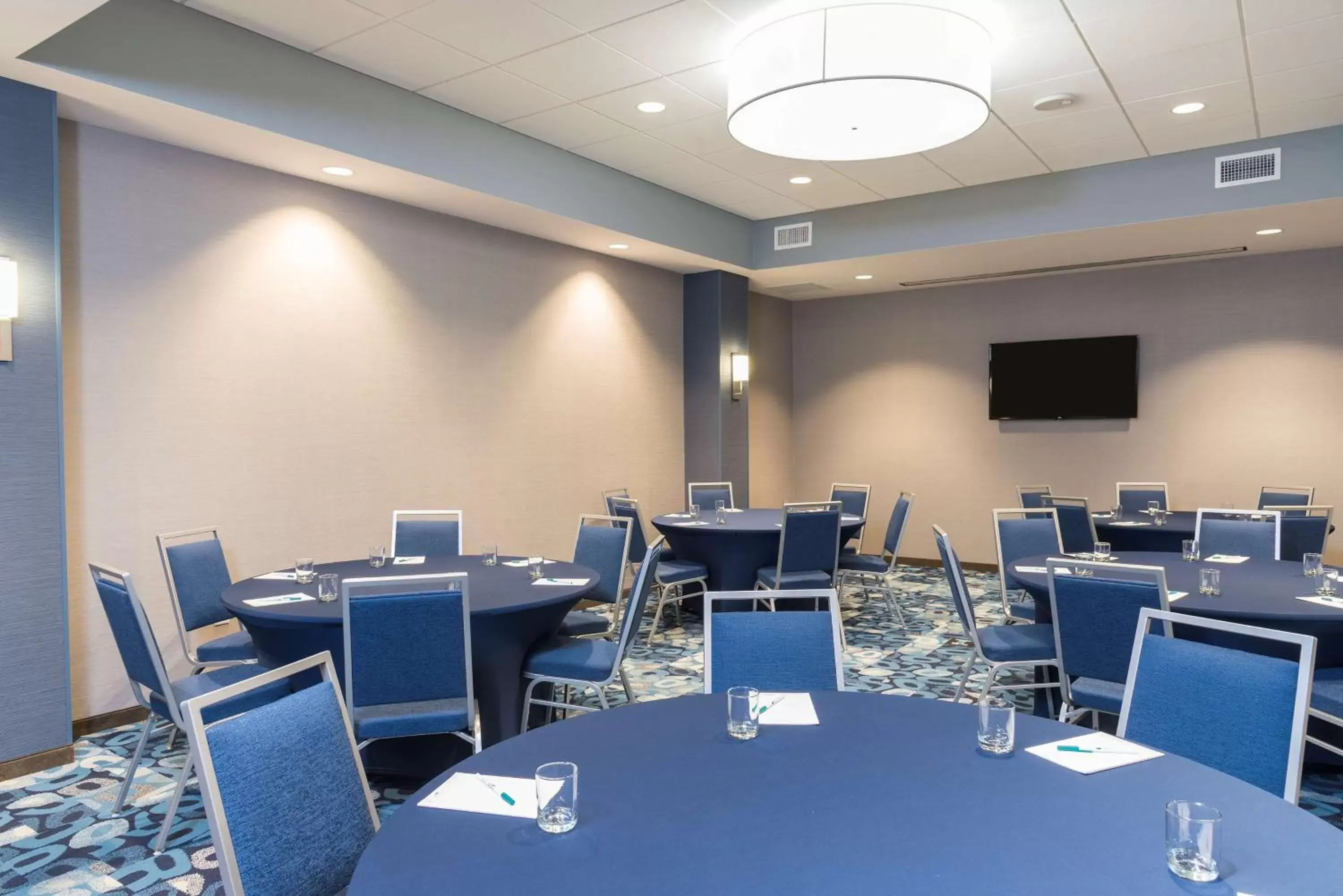 Meeting/conference room in Homewood Suites by Hilton Grand Rapids Downtown