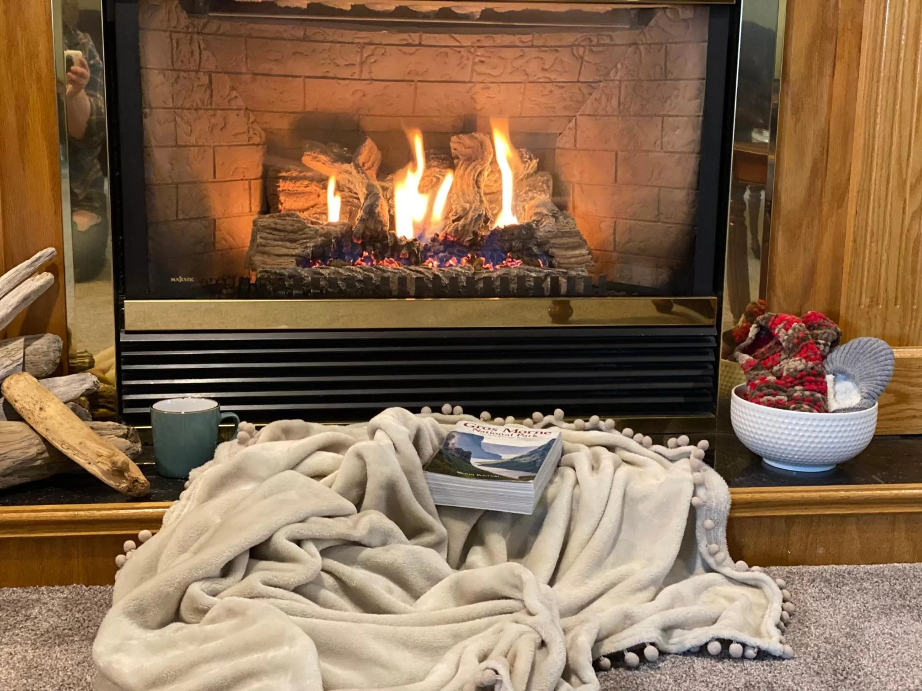 Living room in Sea Breeze Bed & Breakfast and RV Park