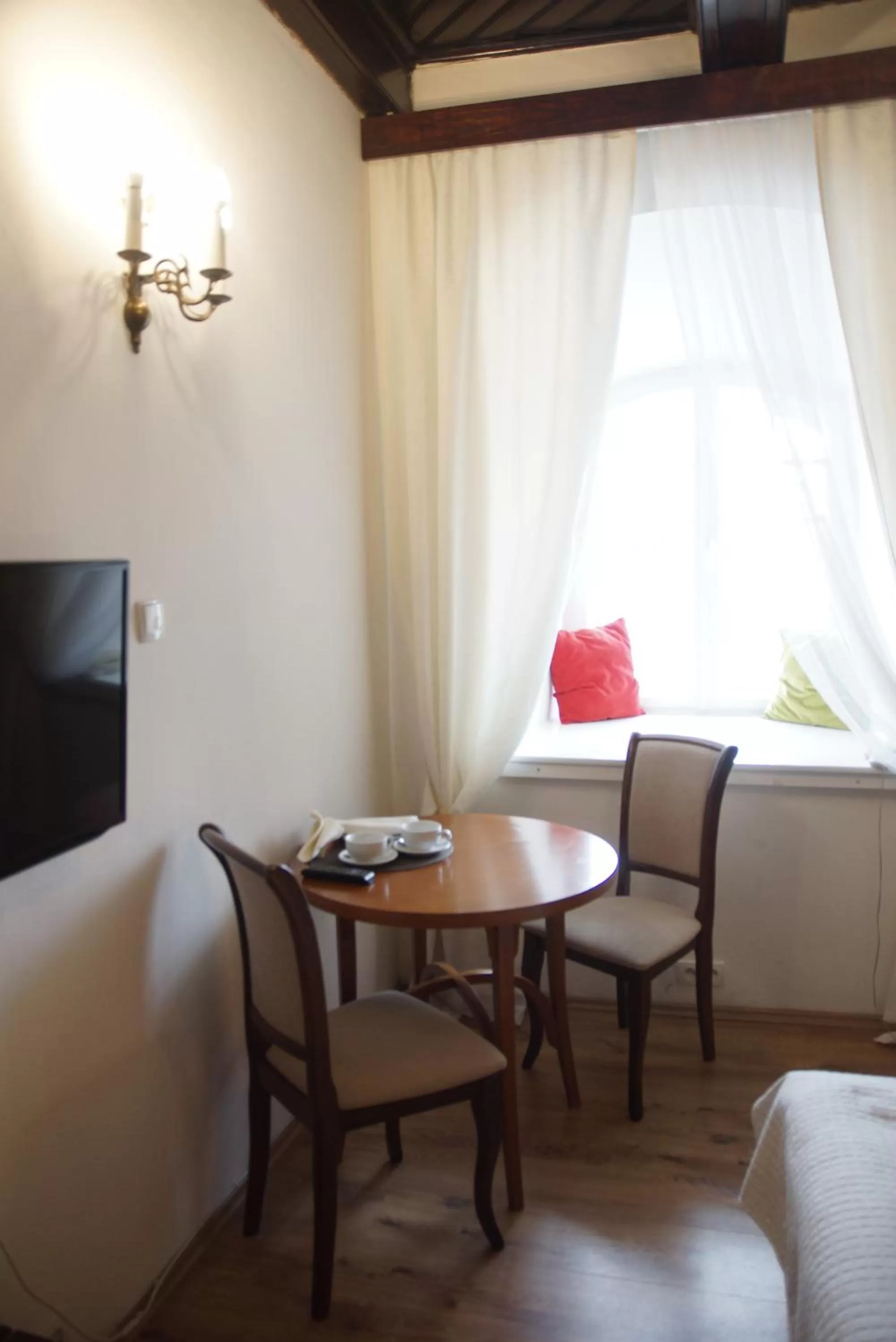 Photo of the whole room in Pokoje Gościnne Dom Literatury