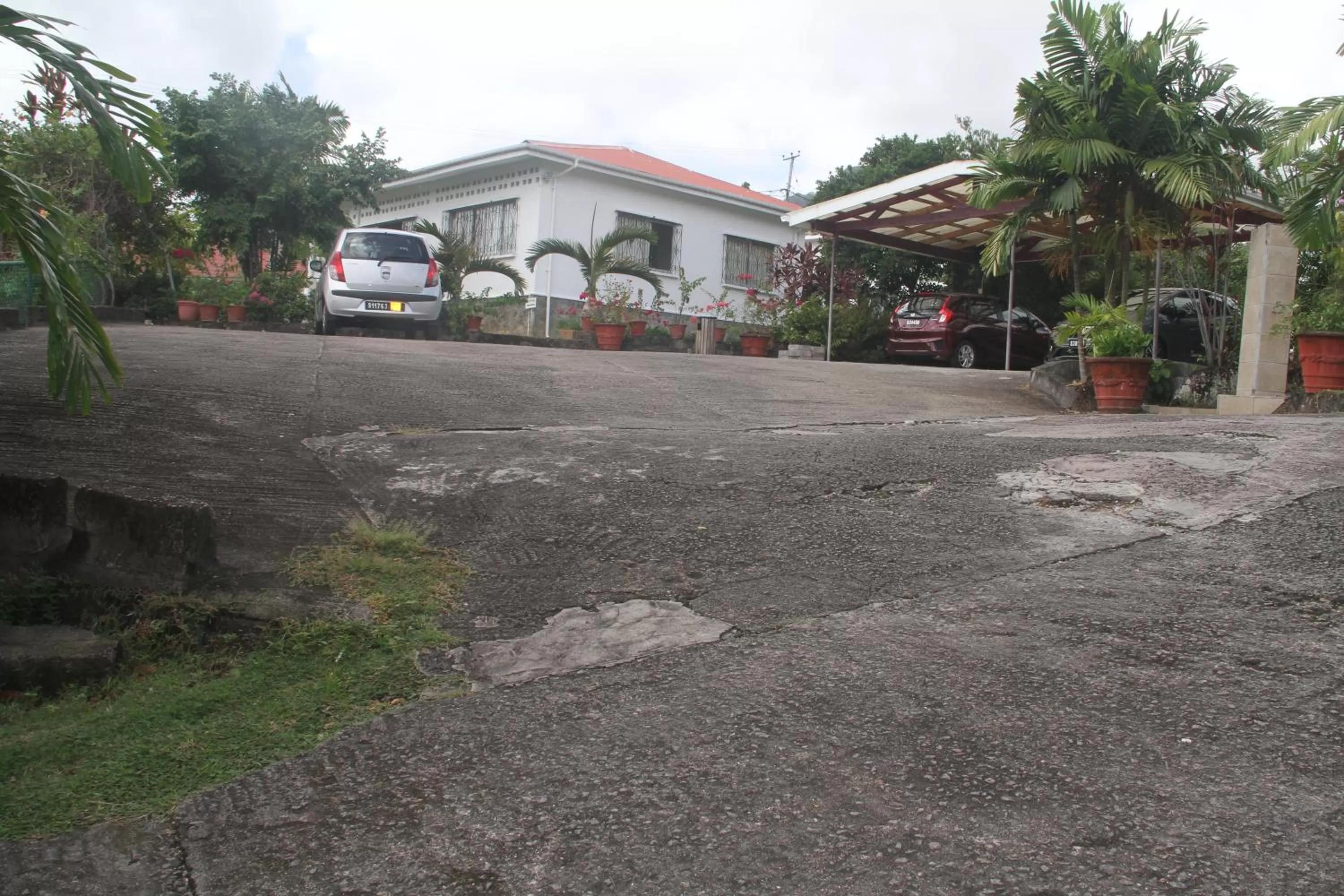 Facade/entrance in Daniella's Bungalows