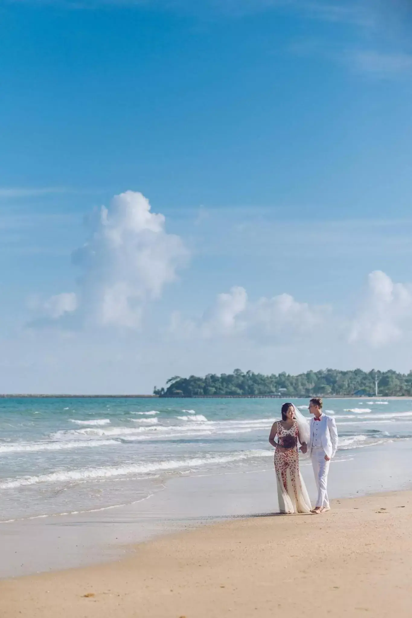 Beach in Saphli Villa