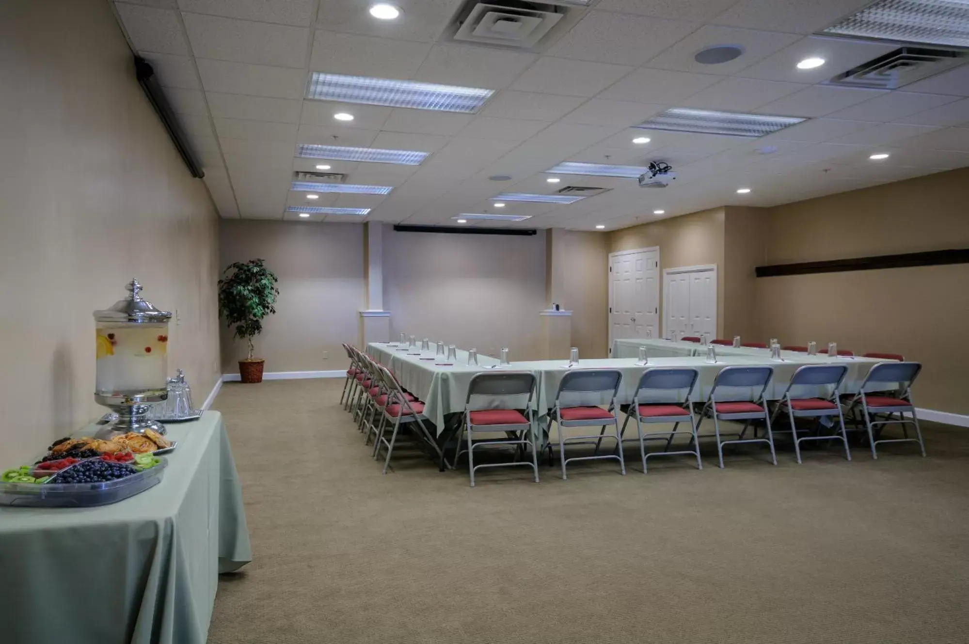 Banquet/Function facilities, Banquet Facilities in Grass Valley Courtyard Suites