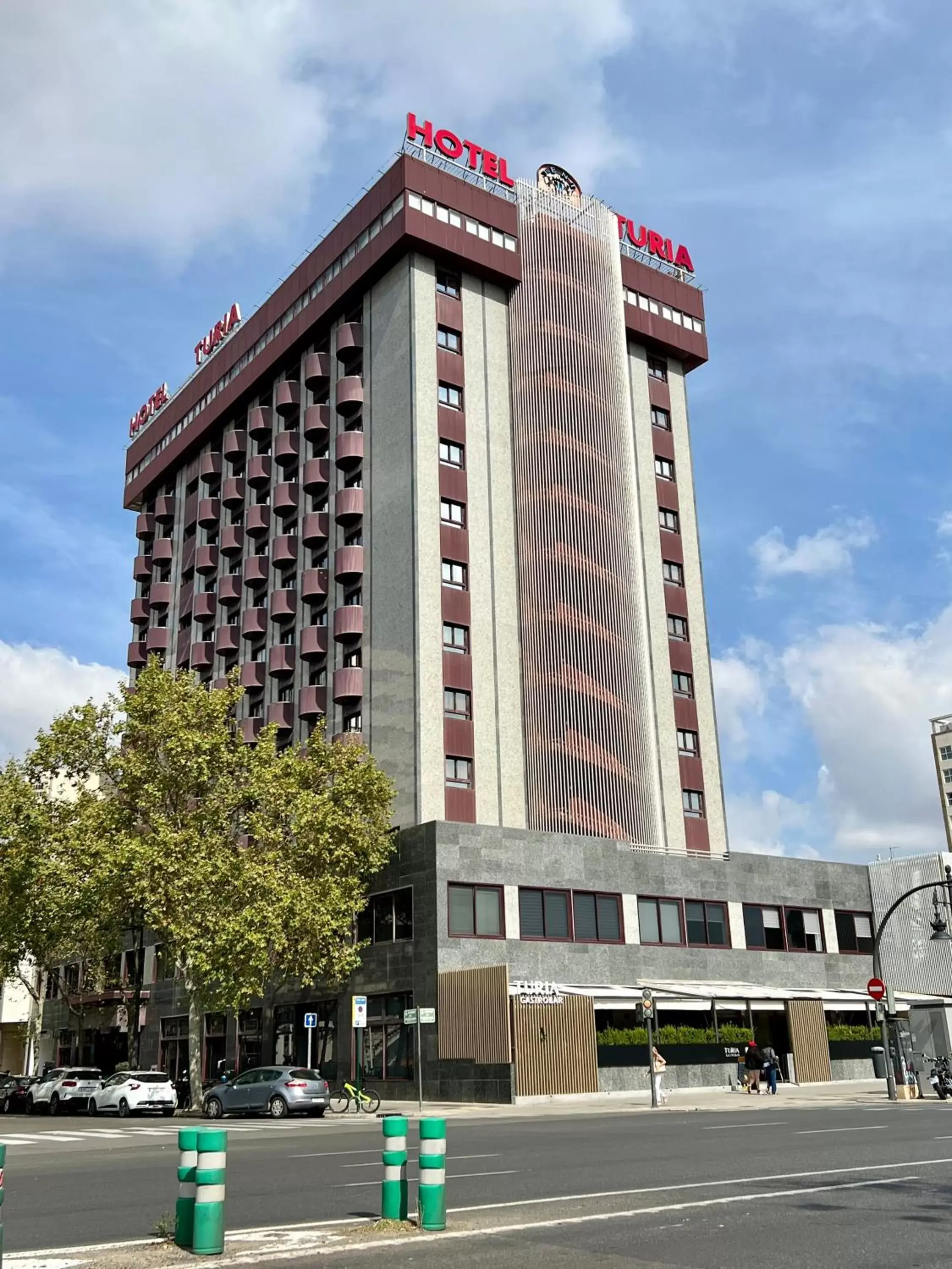 Property Building in Hotel Turia