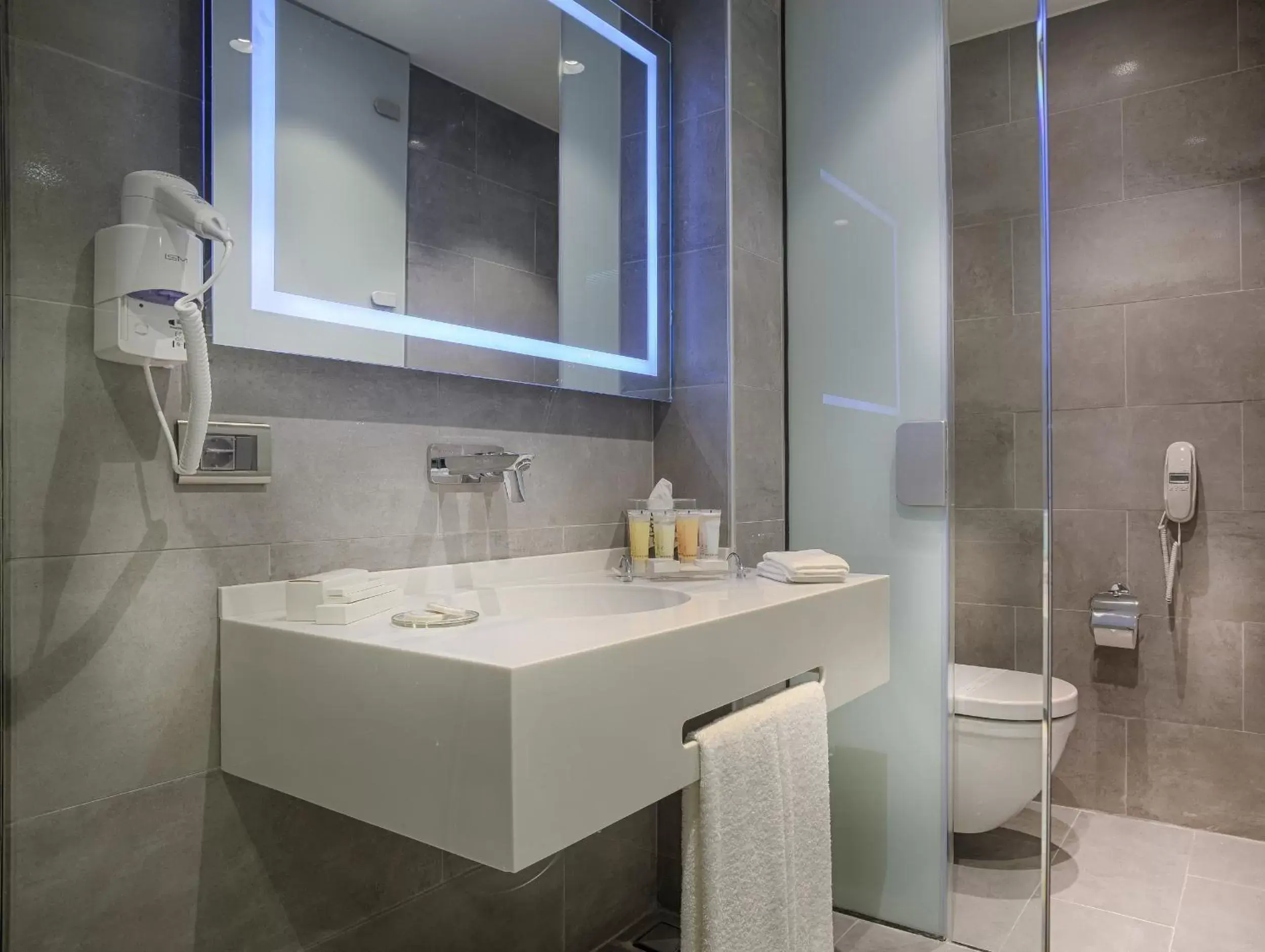 Shower, Bathroom in TAV Airport Hotel Izmir