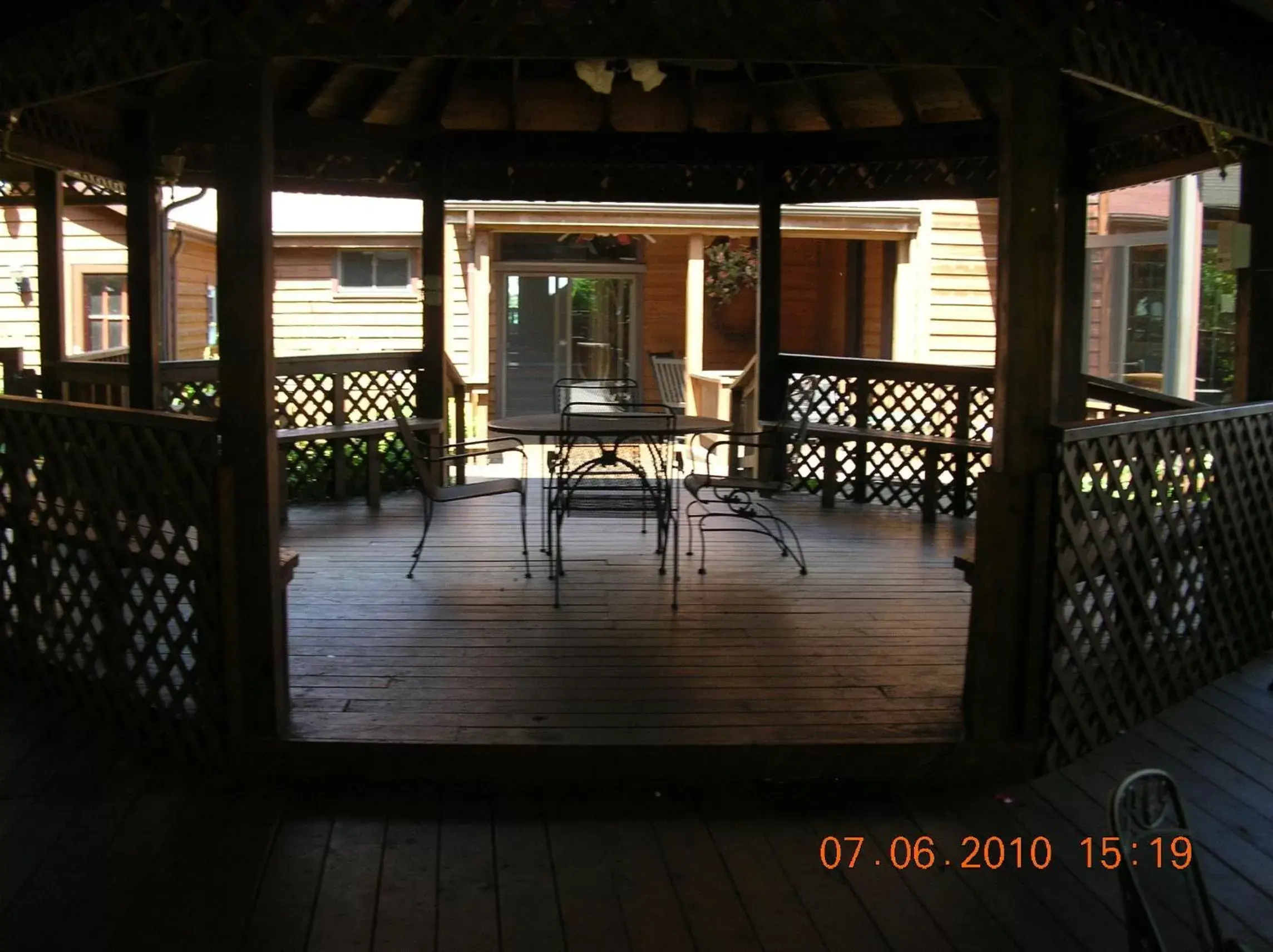 Balcony/Terrace in Bent Mountain Lodge Bed And Breakfast, Inc.