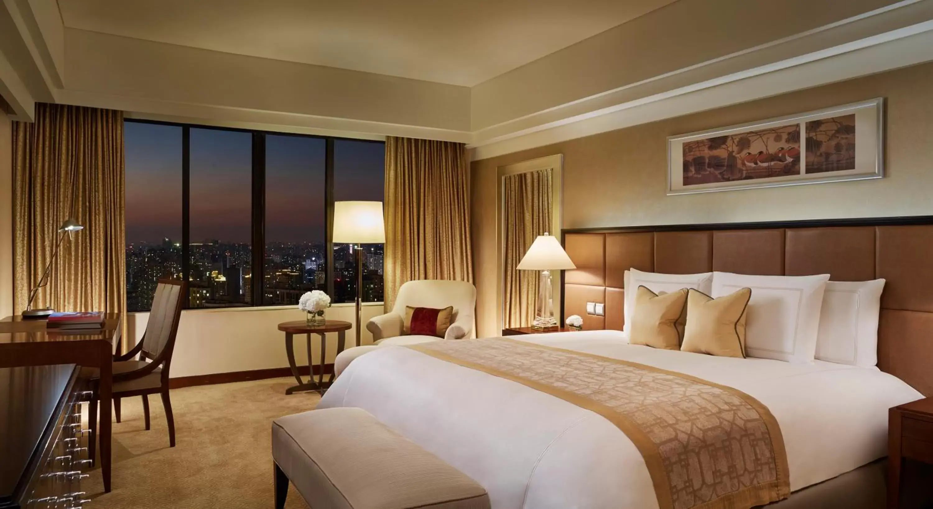 Bed in The Portman Ritz-Carlton Shanghai