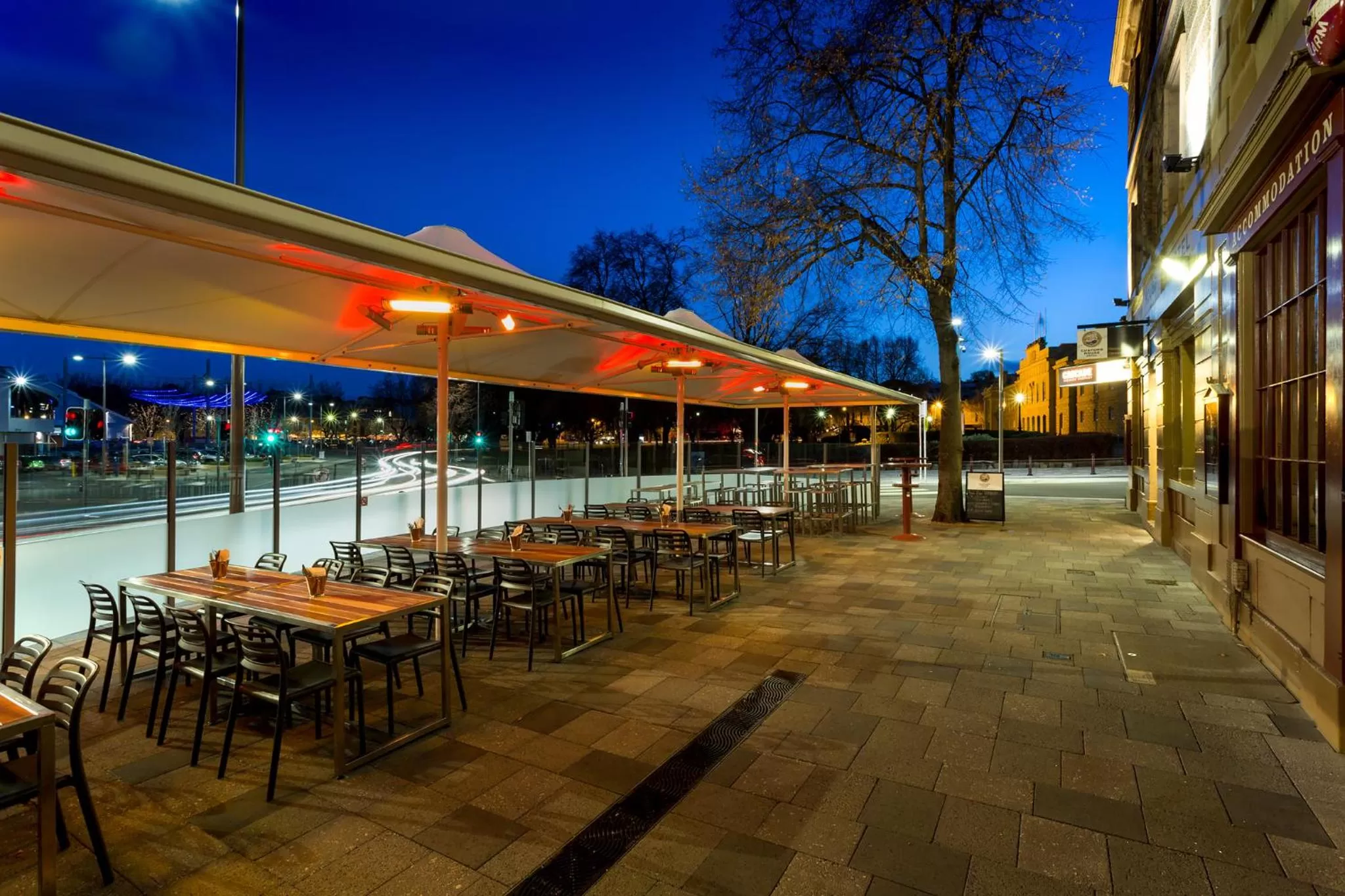 Patio in Customs House Hotel