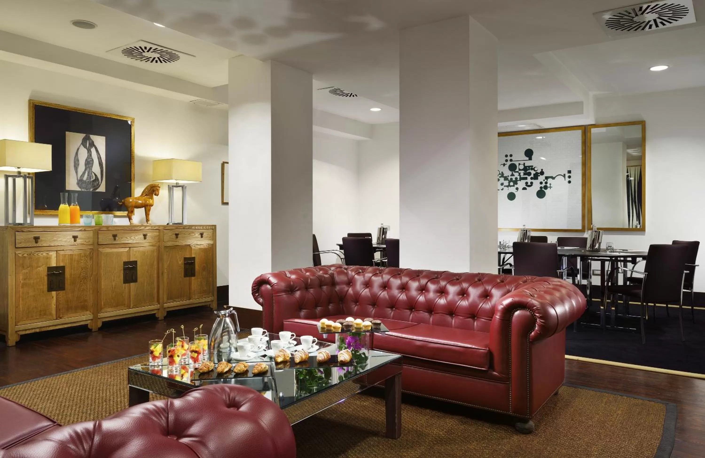 Business facilities in Hotel Pulitzer