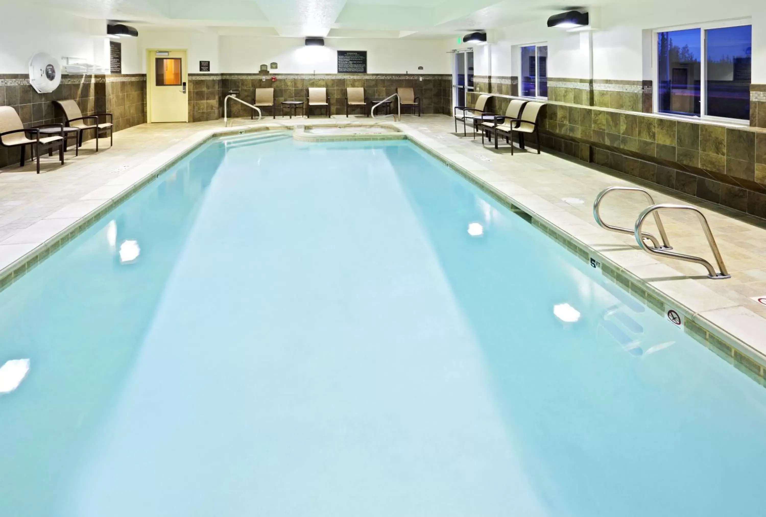 Swimming Pool in Hyatt Place Fairbanks